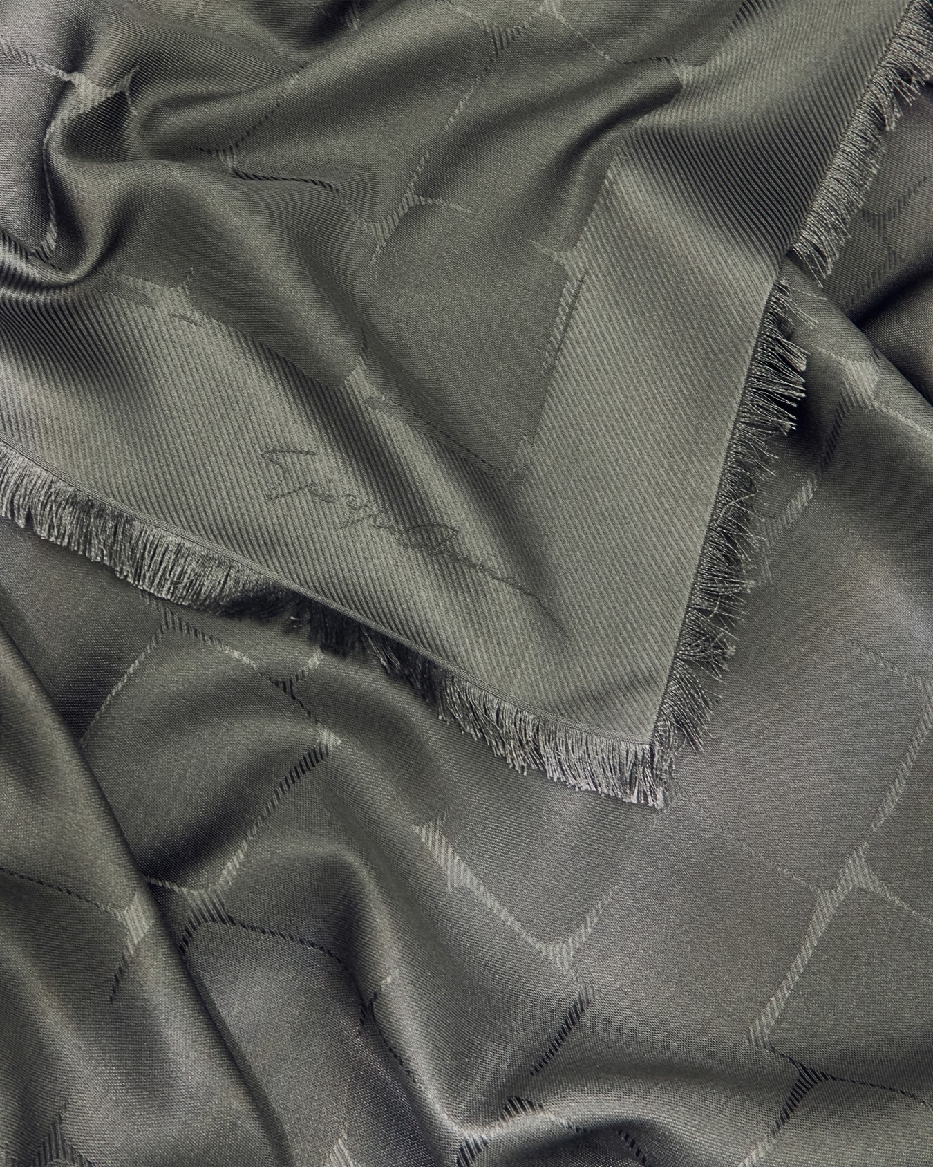Foulard in silk jacquard Slide 1