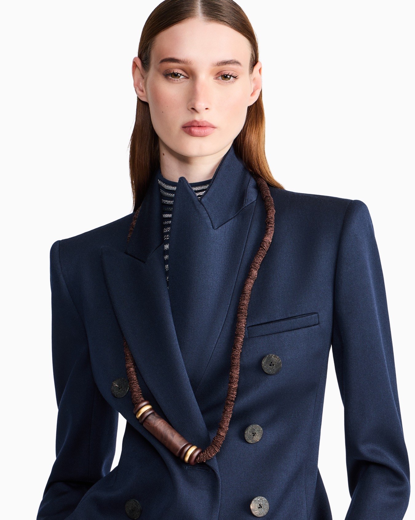 Collier New Normal avec cordon texturé et perle cylindrique Diapositive 2