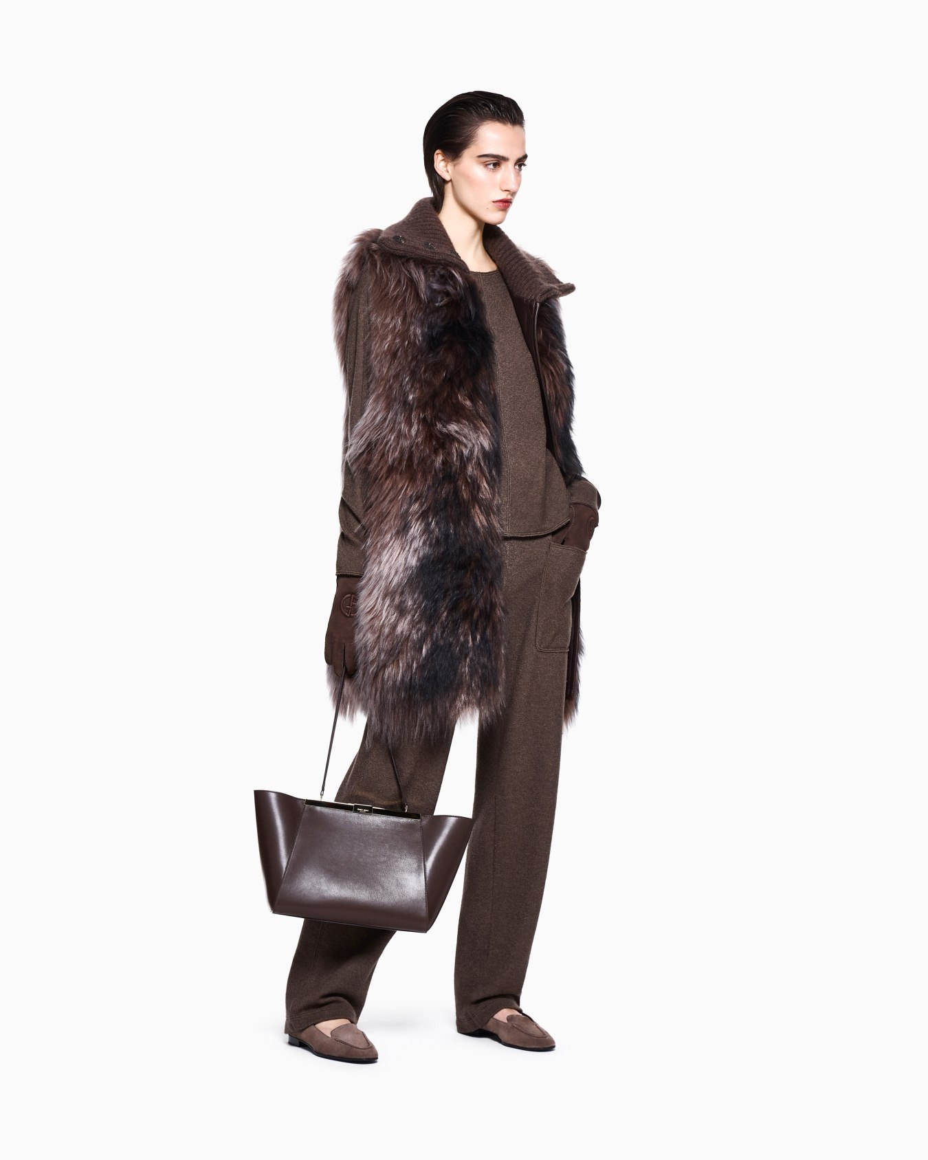 Jogging trousers with patch pockets in cashmere silk jersey Slide 1
