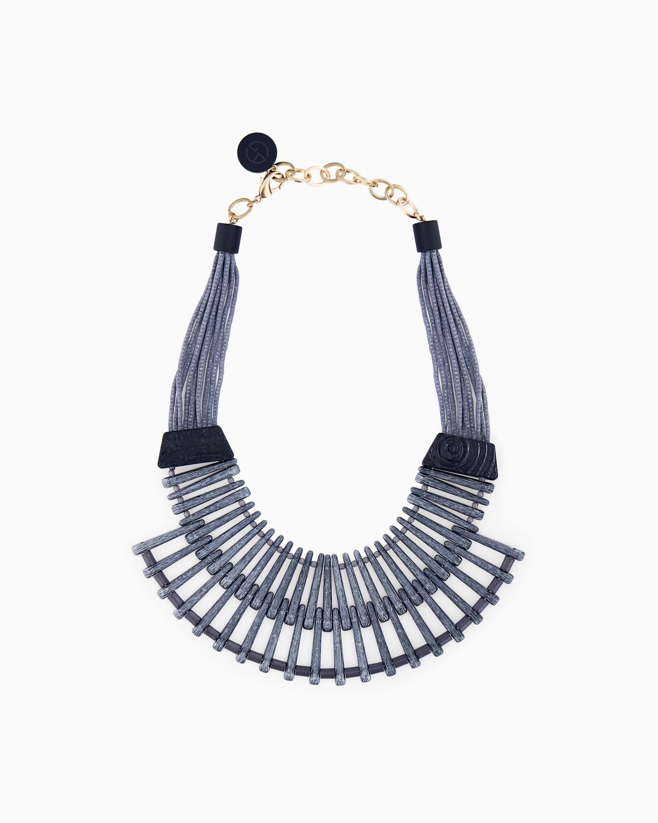 Collier plastron à cordons multiples et motif en éventail Diapositive 0