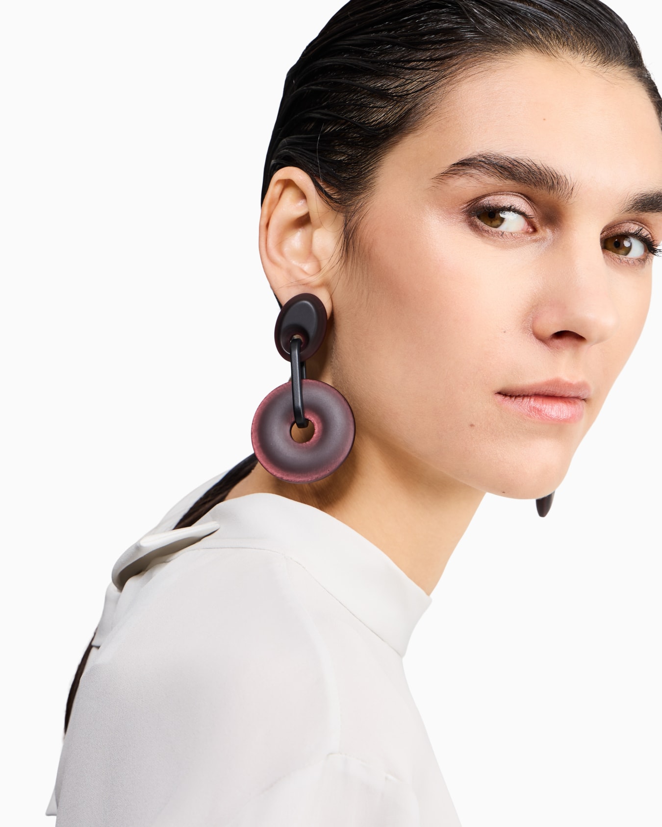 Pendientes circulares con acabado mate y textura jaspeada Diapositiva 2