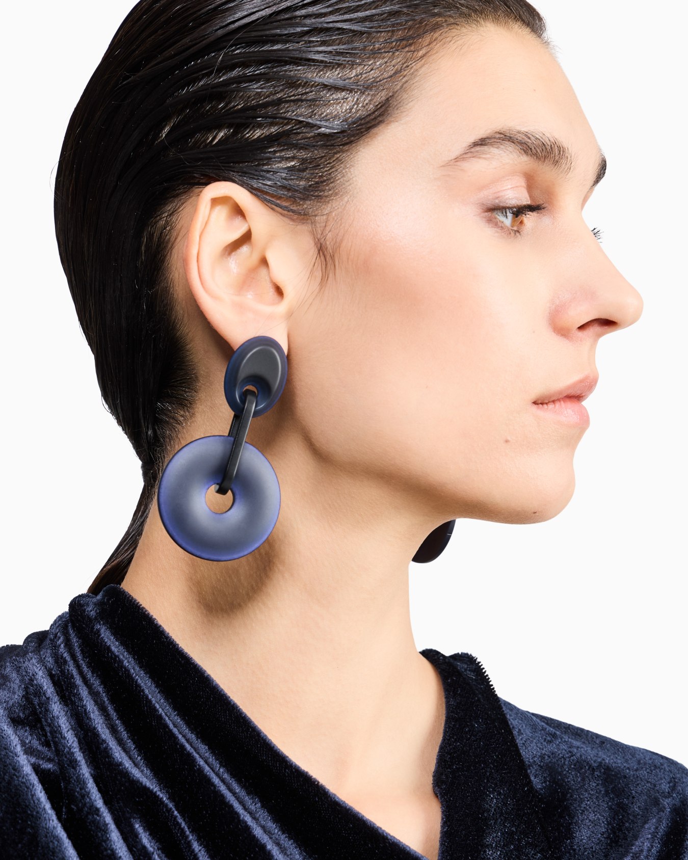 Pendientes circulares con acabado mate y textura jaspeada Diapositiva 2