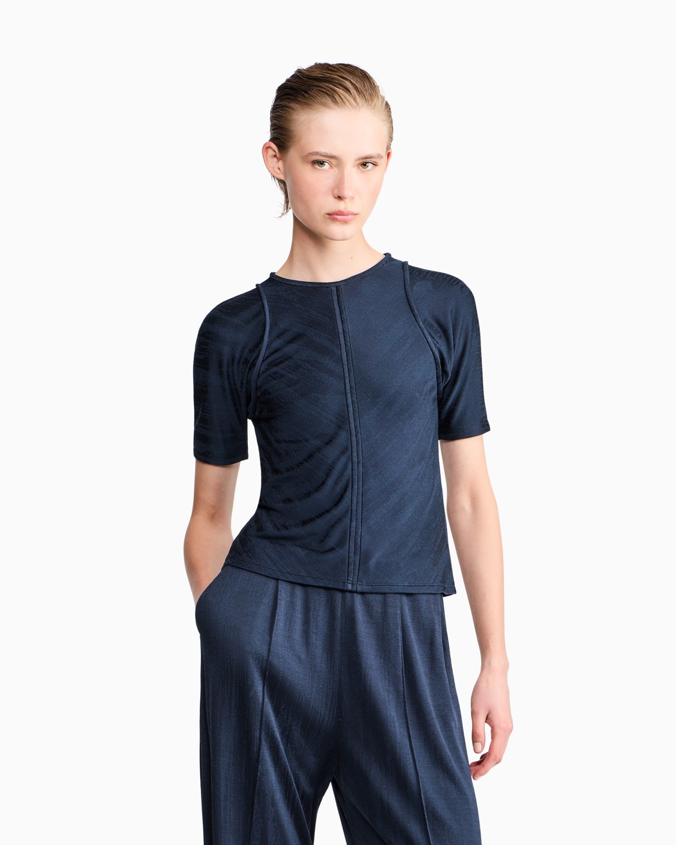 Jumper Viskose-T-Shirt im Lagen-Look mit Chevron-Muster Folie 3