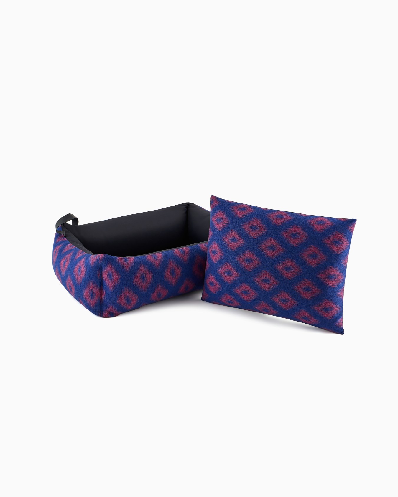 Poldo x Giorgio Armani Ikat jacquard flannel dog bed Slide 4