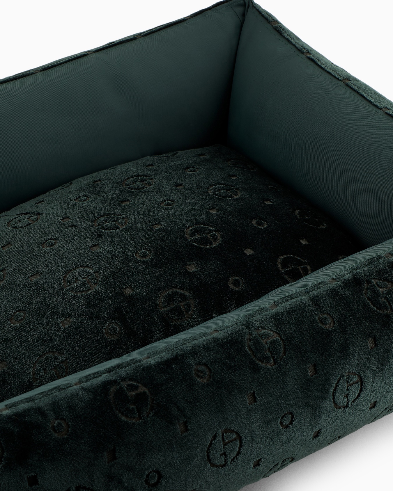 Poldo x Giorgio Armani Dog Bed in monogram jacquard velvet Slide 3