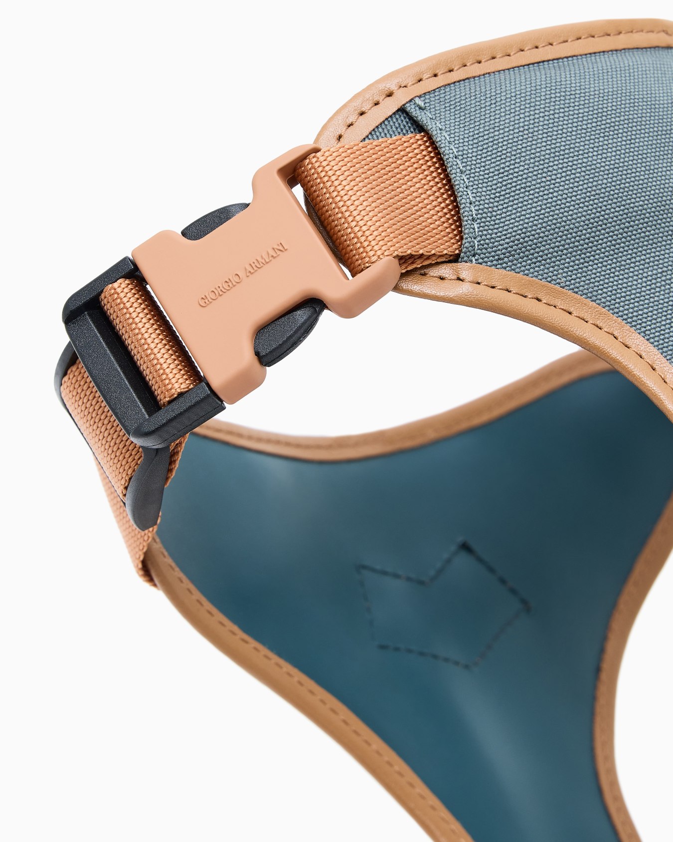 Poldo x Giorgio Armani Pettorina in nylon e pelle Slide 3