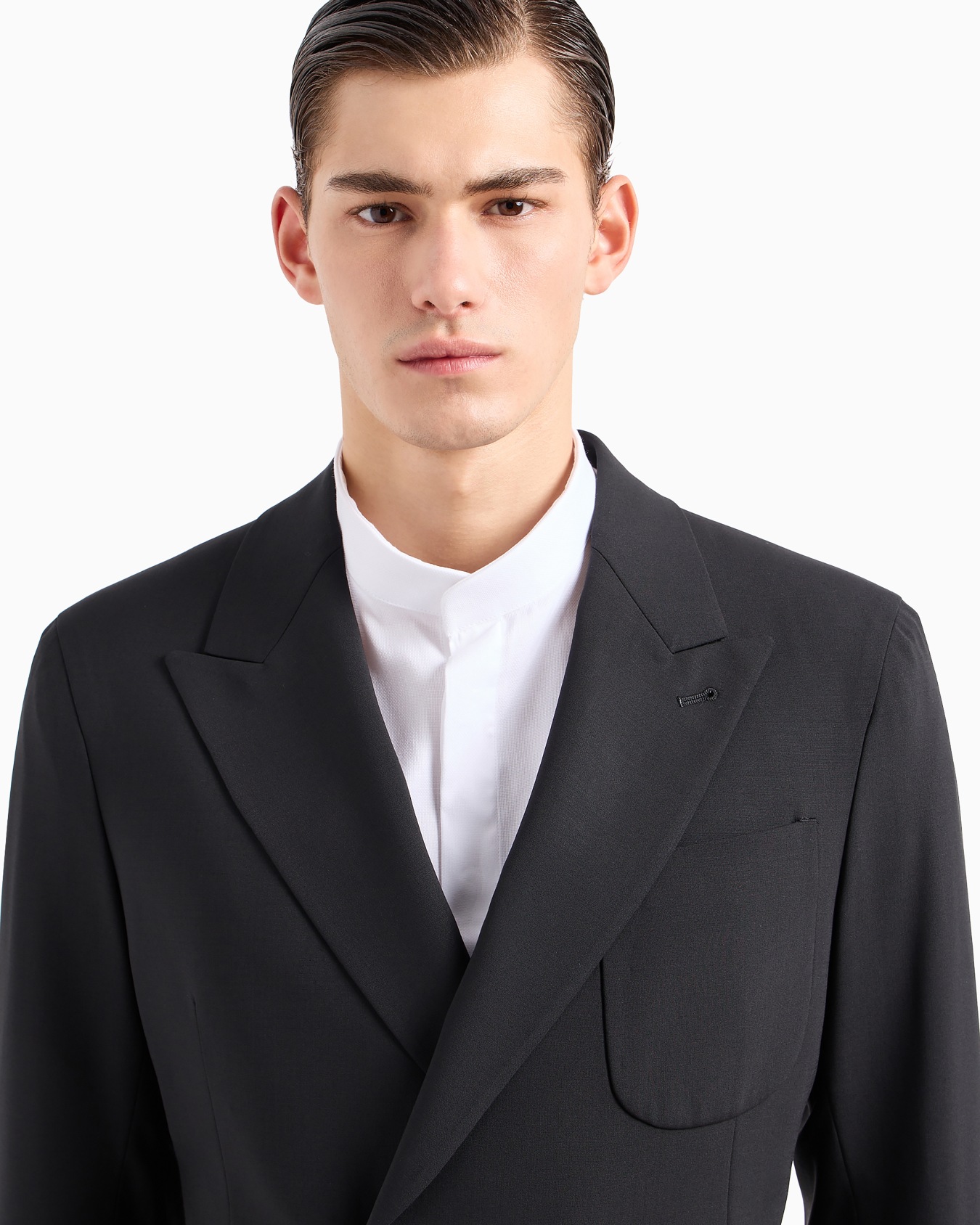 Double-breasted virgin-wool two-way stretch canvas suit Slide 4