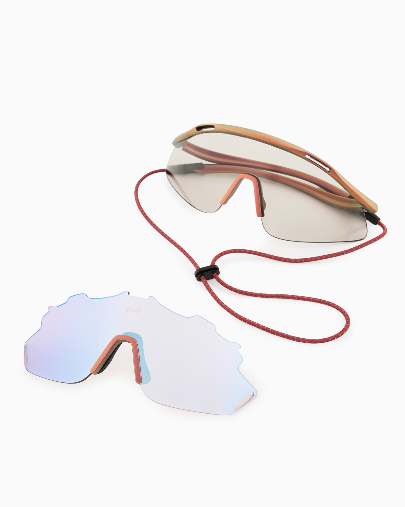 Unisex sunglasses in an asymmetrical shape Slide 1