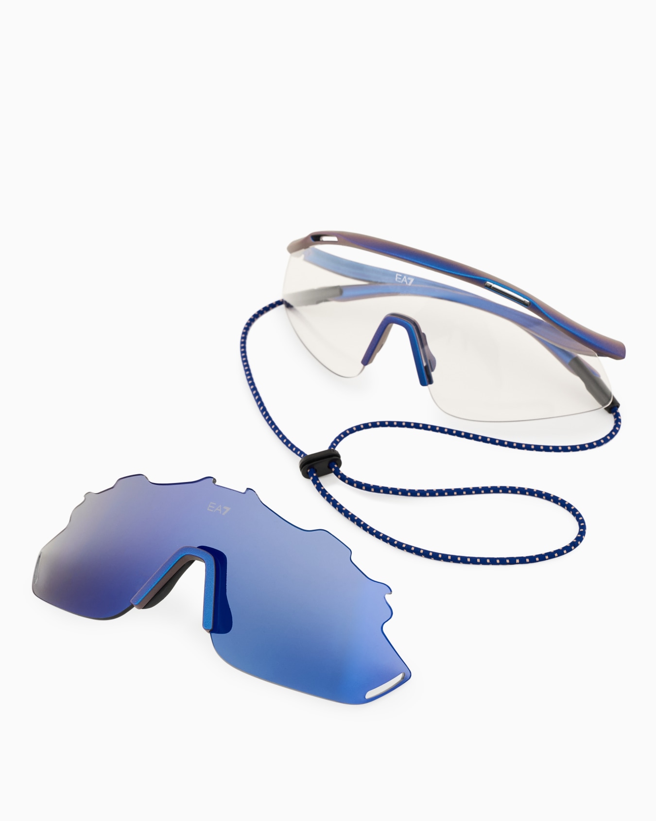 Unisex sunglasses in an asymmetrical shape Slide 1