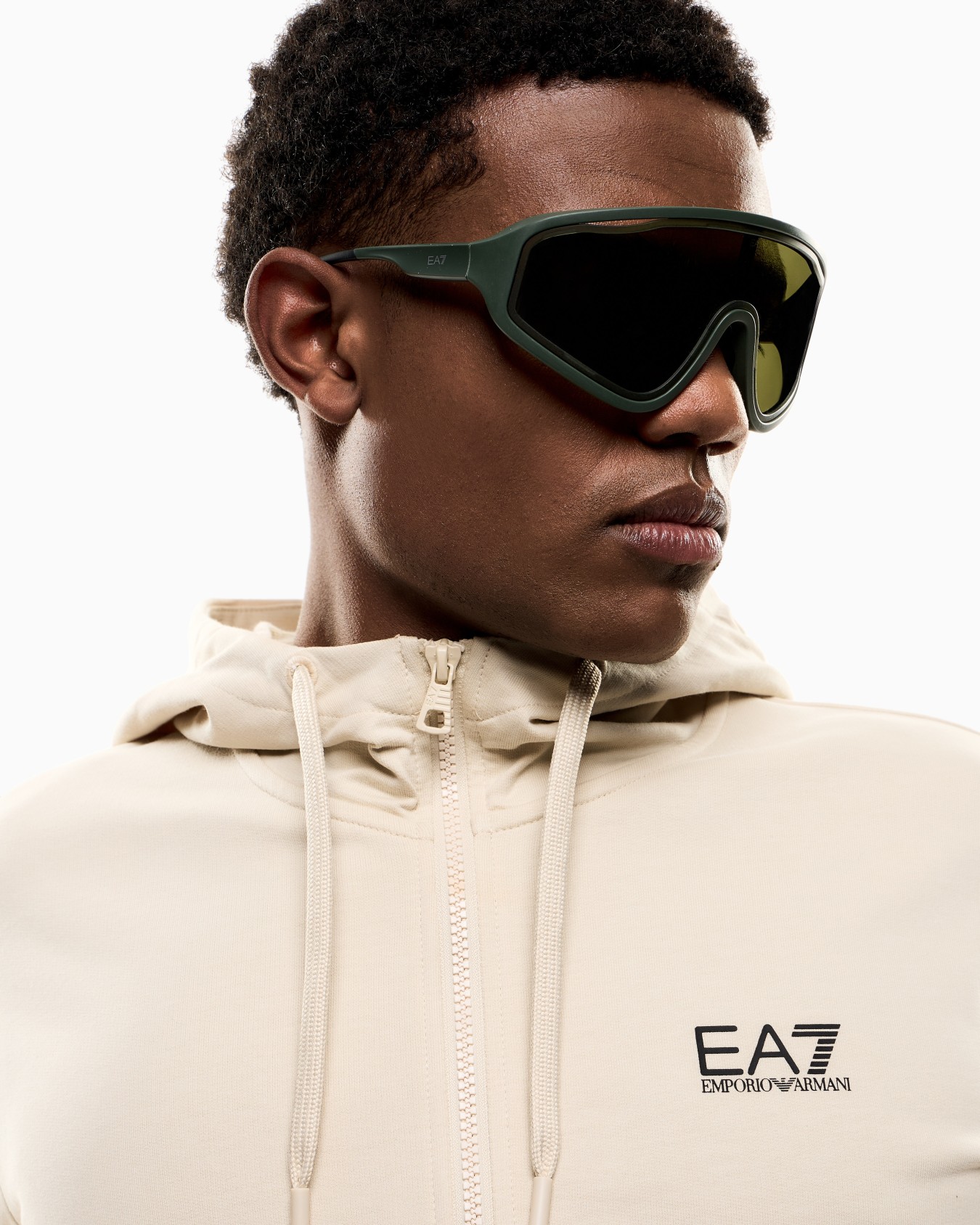 Occhiali da sole sportivi con forma irregolare Slide 7