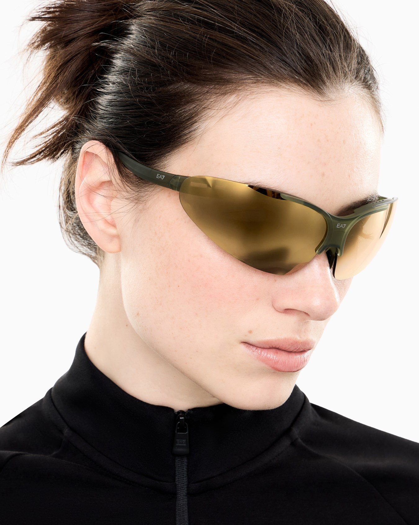 Irregular-shaped sports sunglasses Slide 4