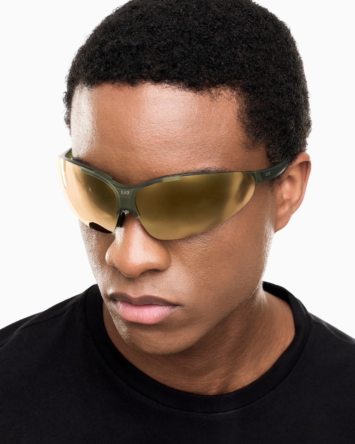 Irregular-shaped sports sunglasses Slide 5