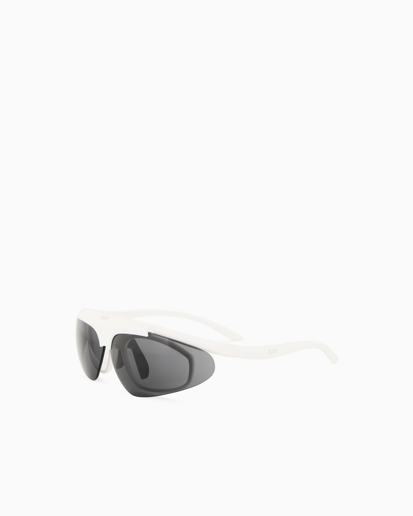 Sports sunglasses with flip-up lenses Slide 2