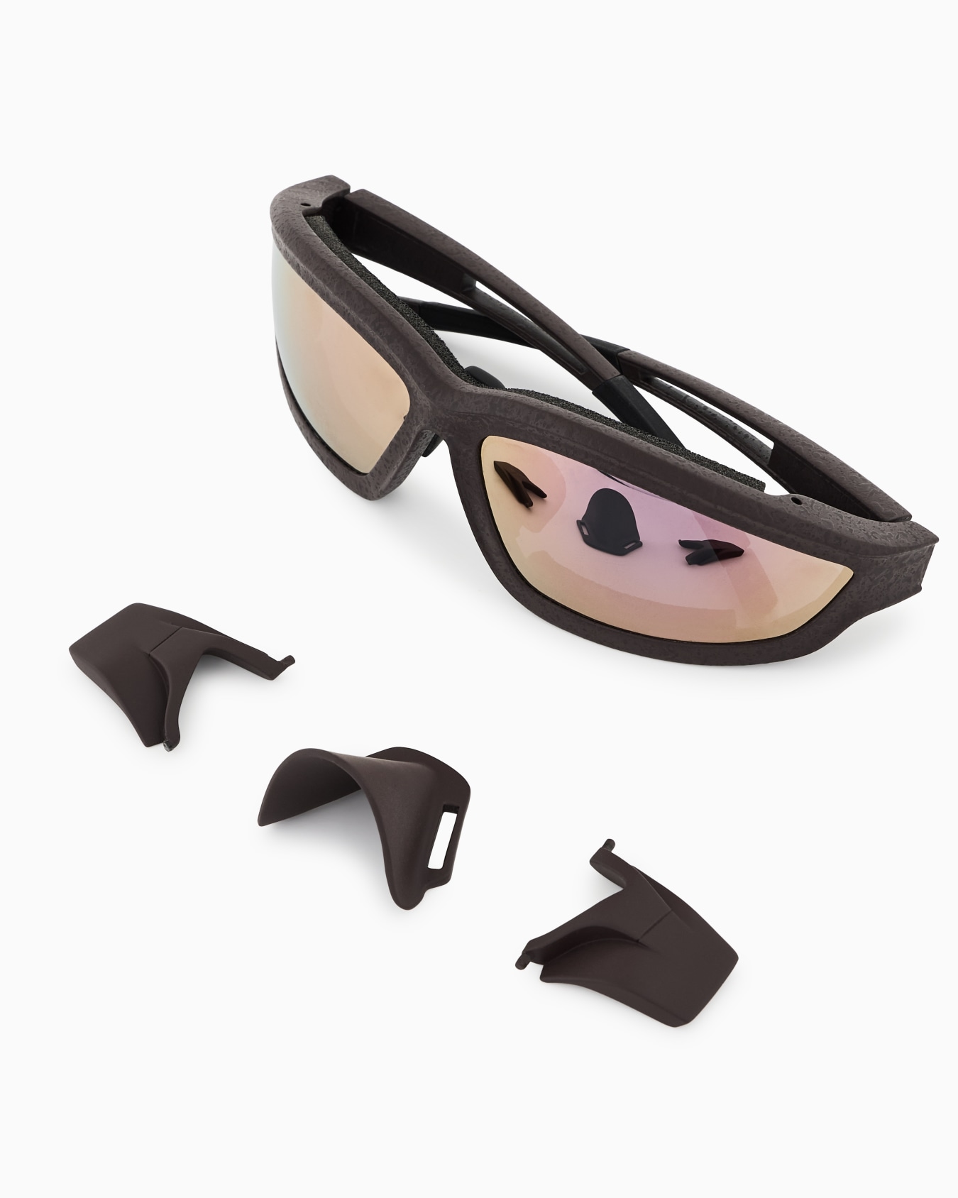 Lunettes de soleil sportives de forme irrégulière Diapositive 1