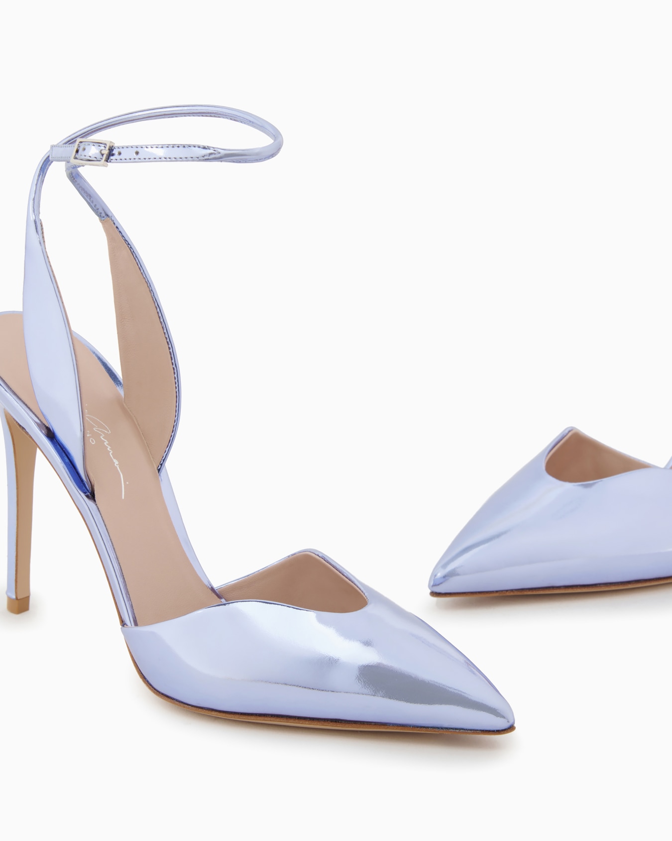 Zapato de salón de piel laminada Diapositiva 4