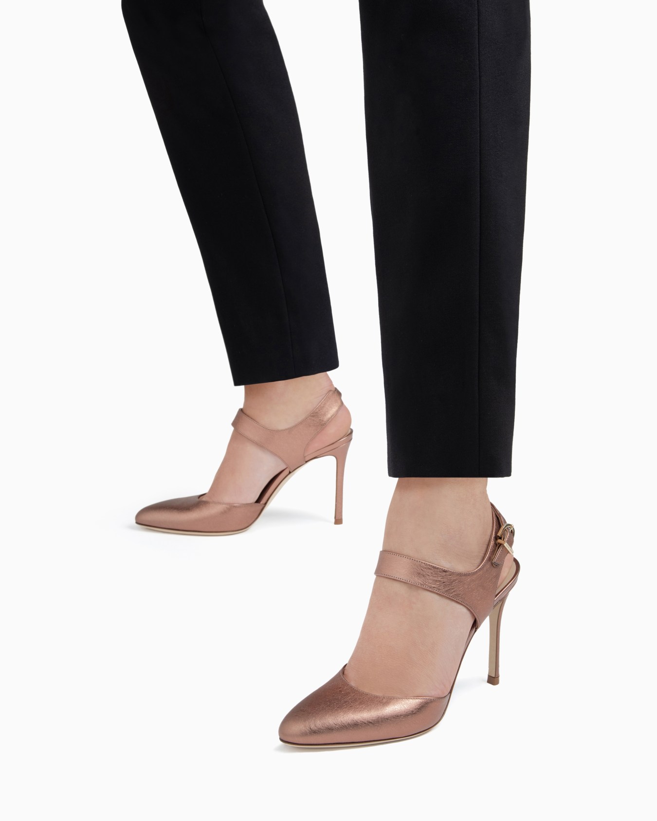 Lamé leather court shoes Slide 5