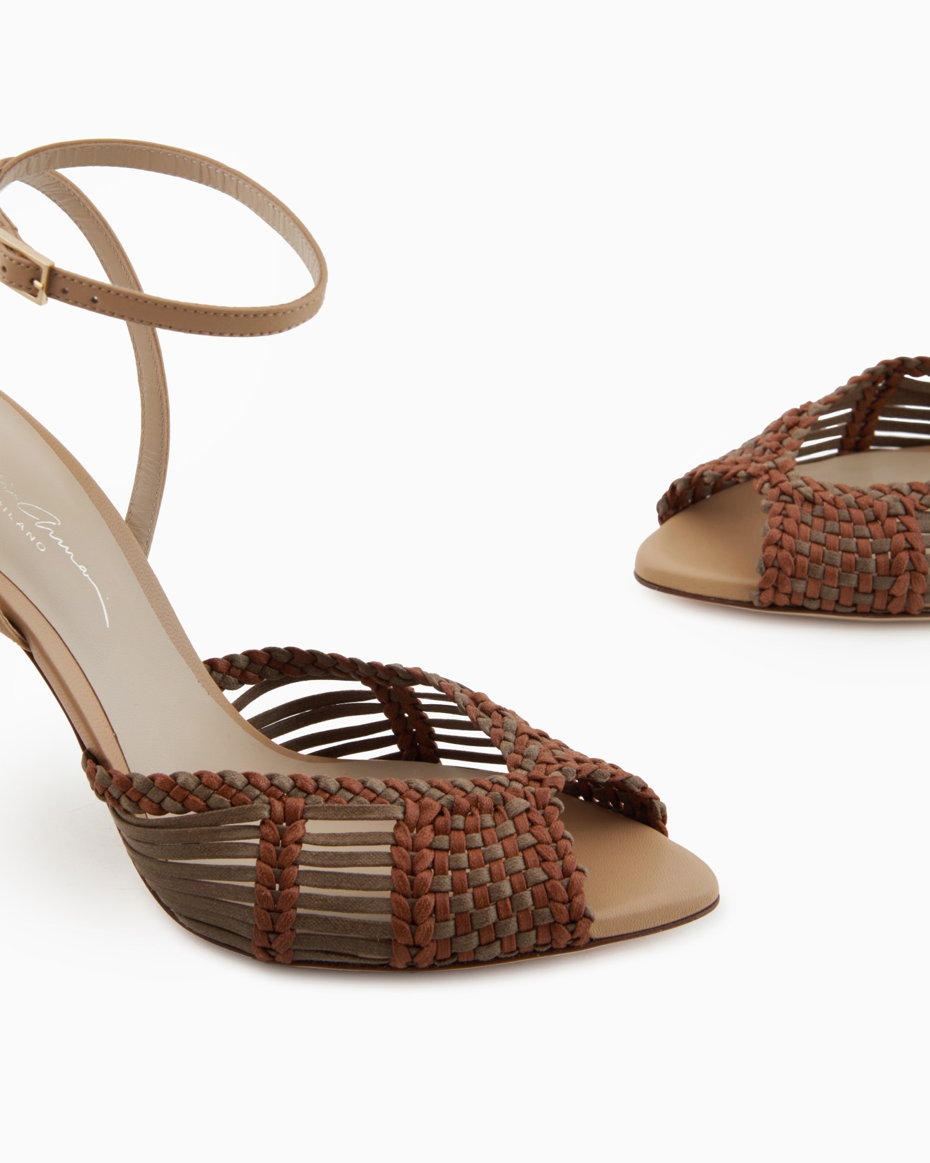 Woven leather heeled sandals Slide 4
