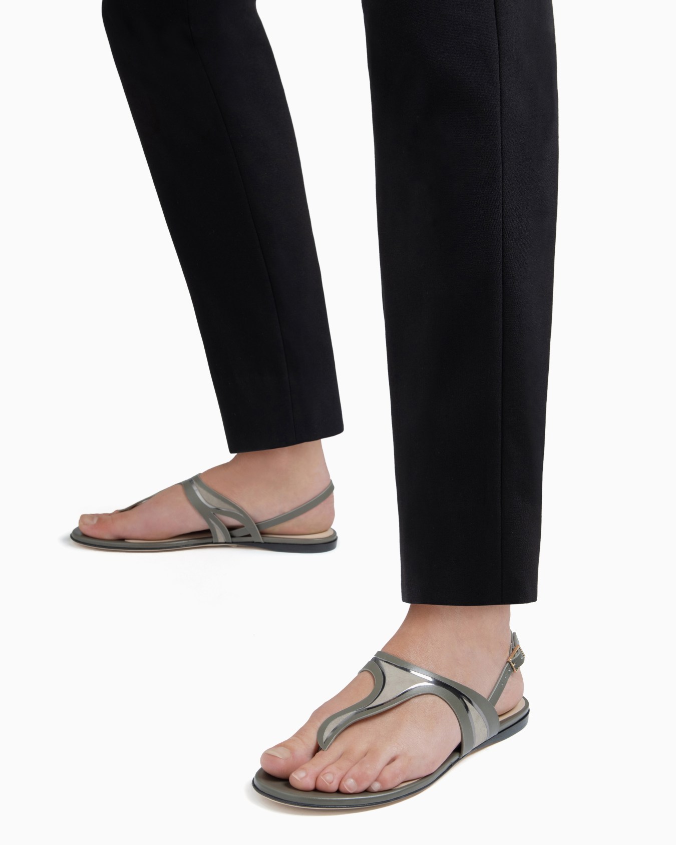 Leather and suede flat thong sandals Slide 6