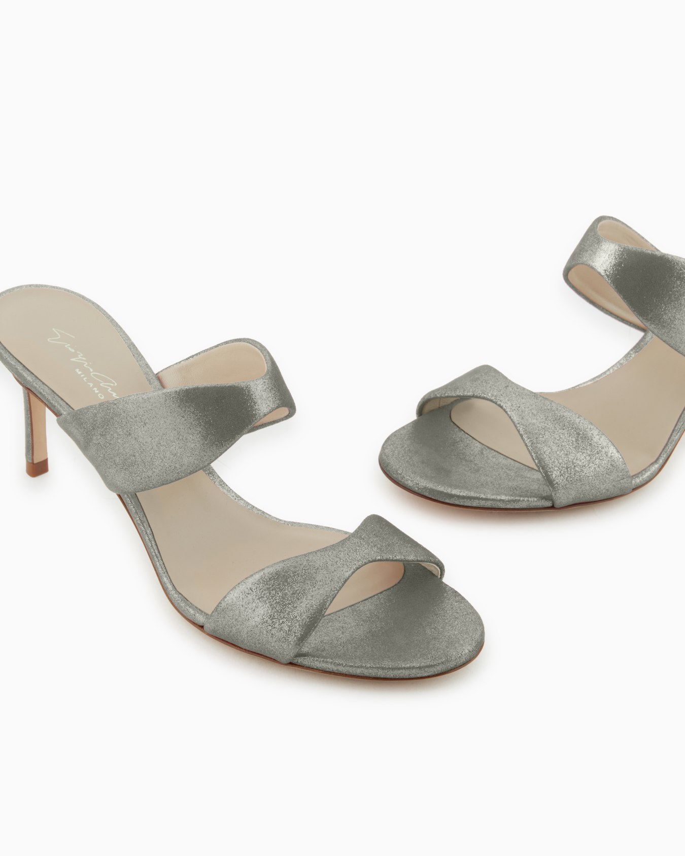 Sandalia con tacón de ante líquido Diapositiva 4