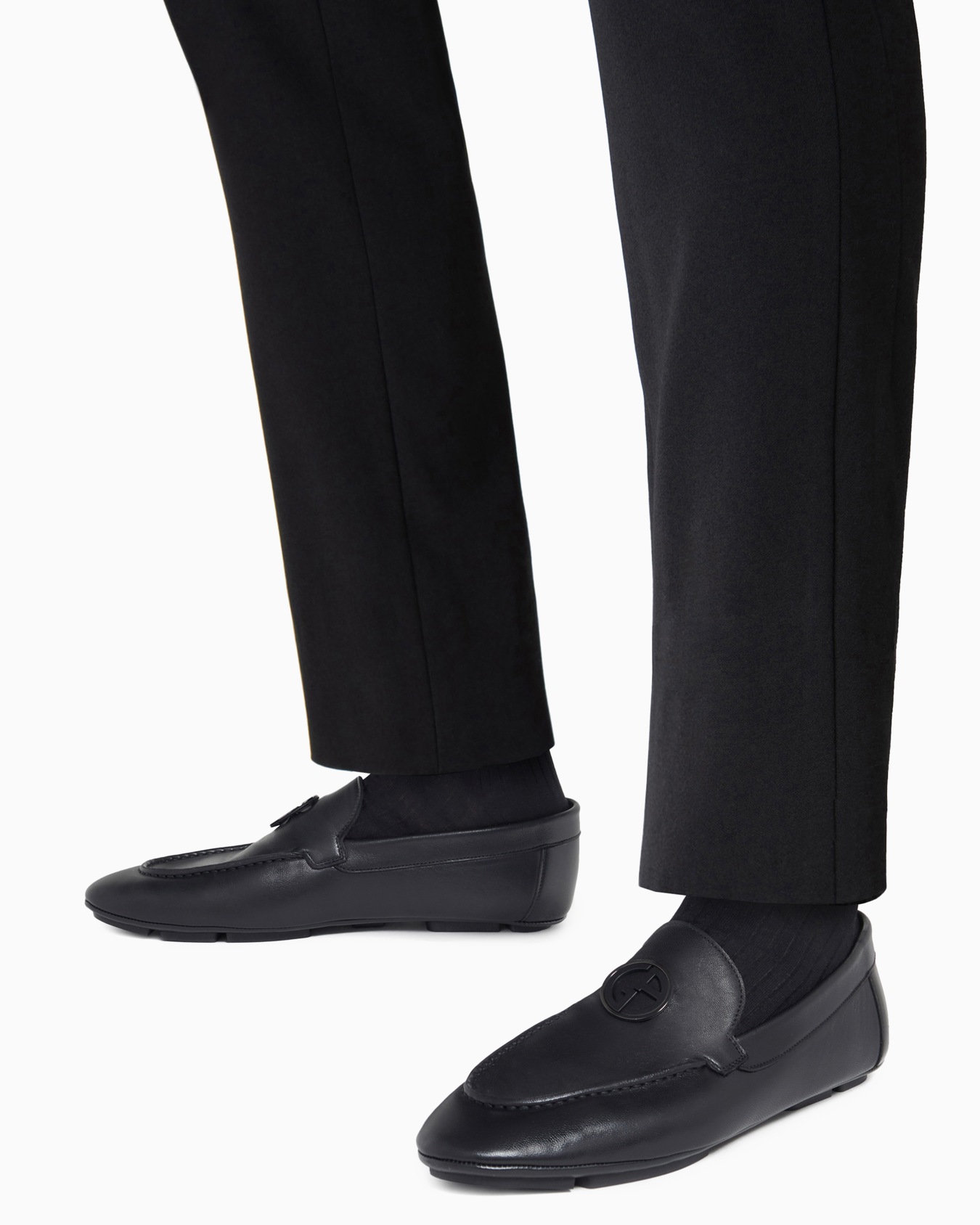 Leather loafers with metal logo Slide 6