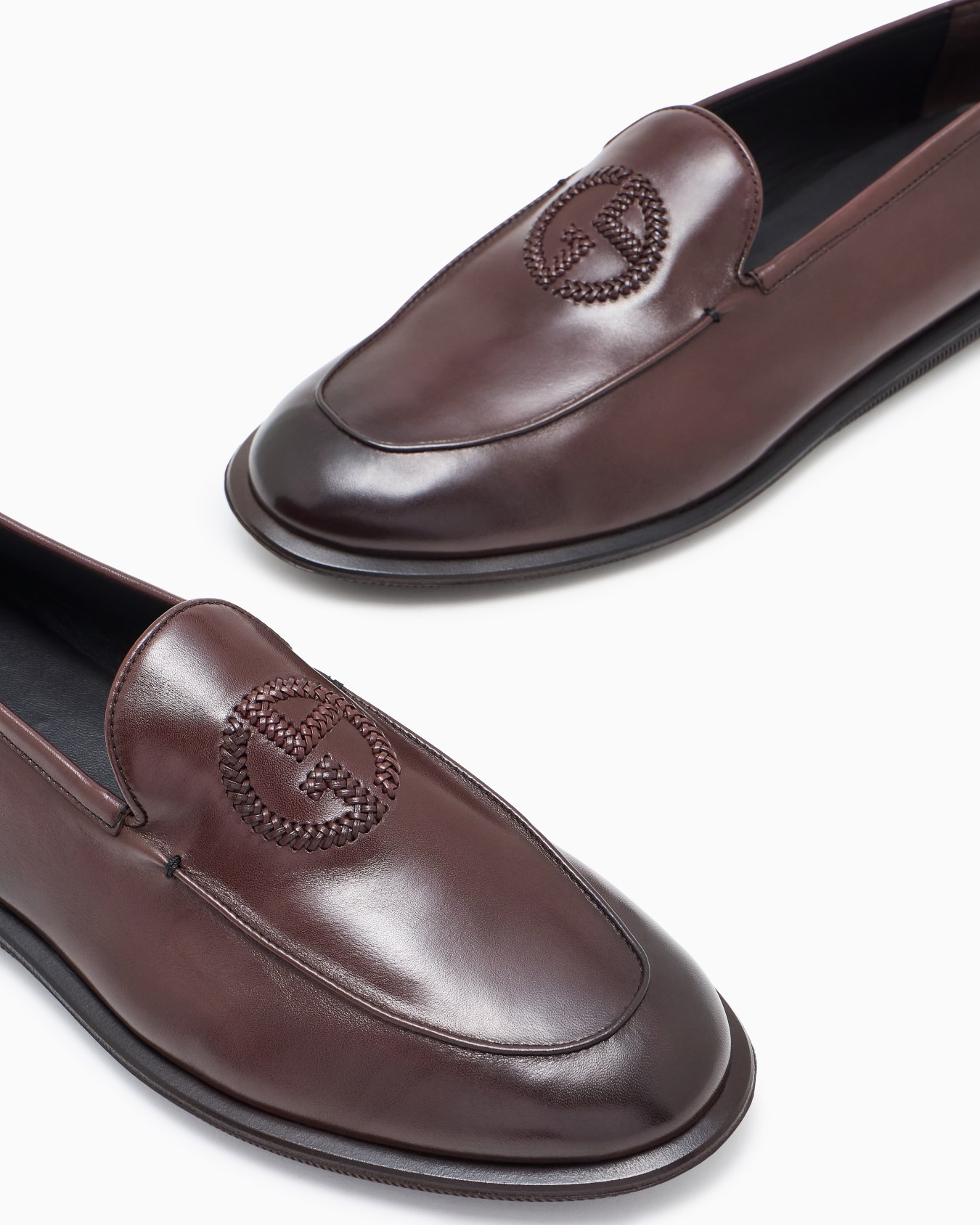 Vintage nappa leather loafers with embroidered logo Slide 4