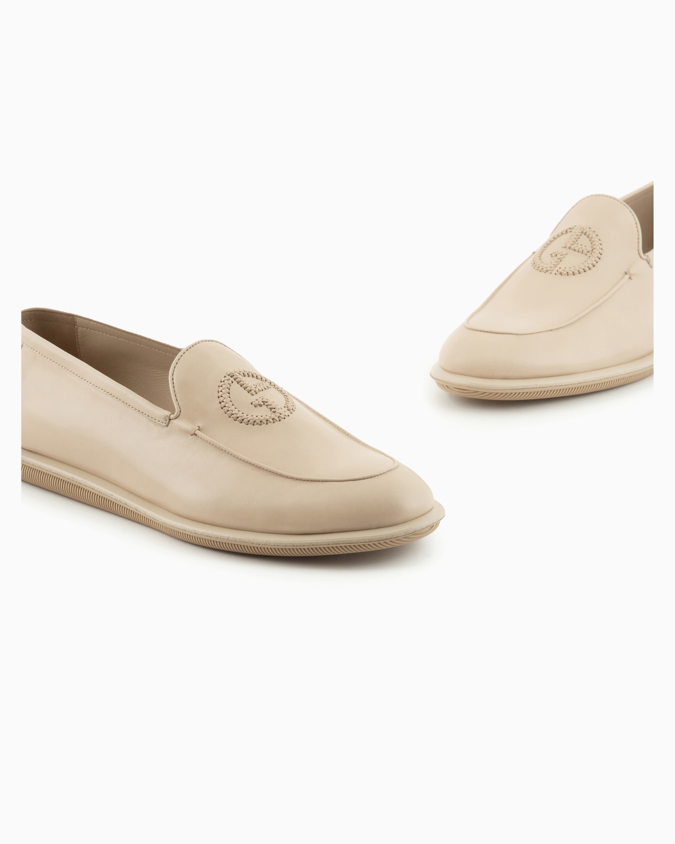 Vintage nappa leather loafers with embroidered logo Slide 4