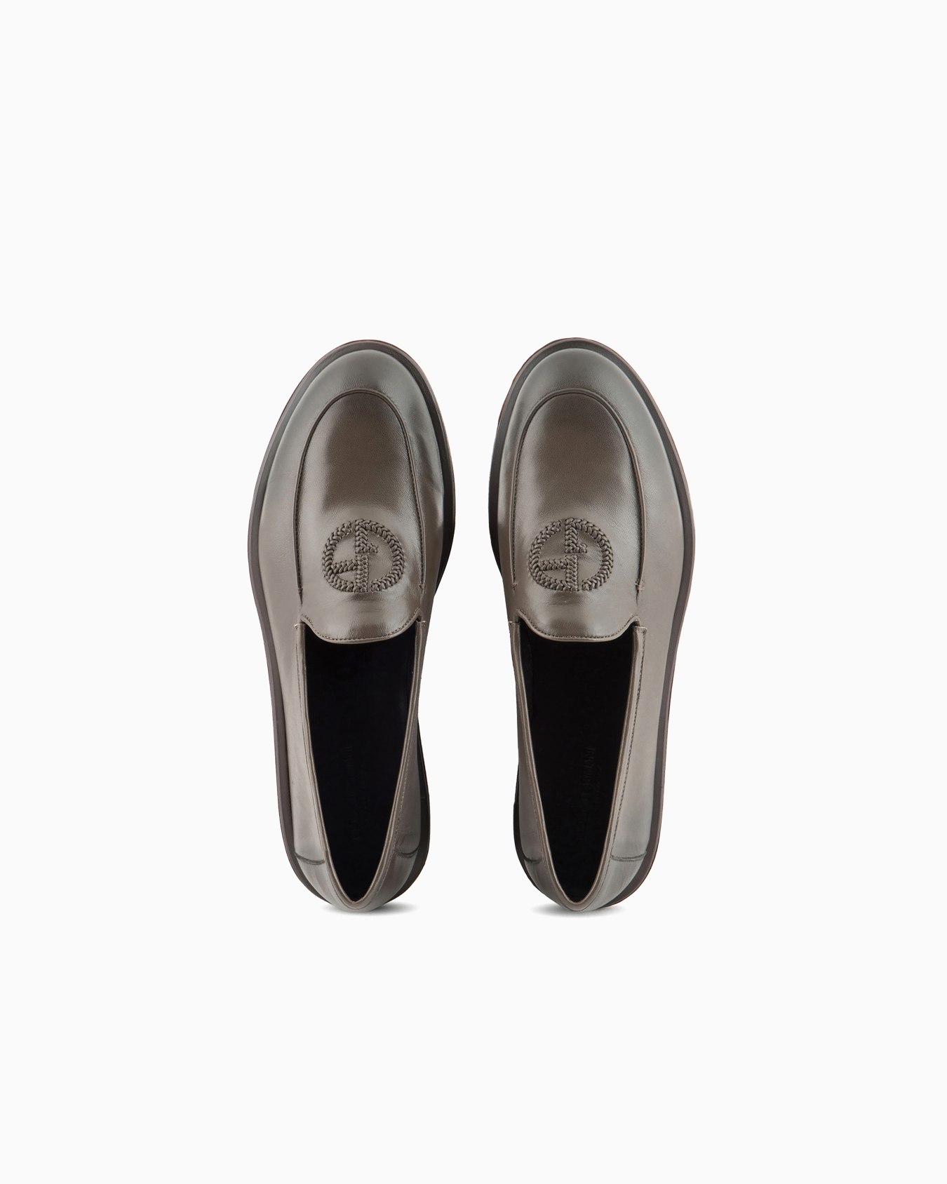 Vintage nappa leather loafers with embroidered logo Slide 2
