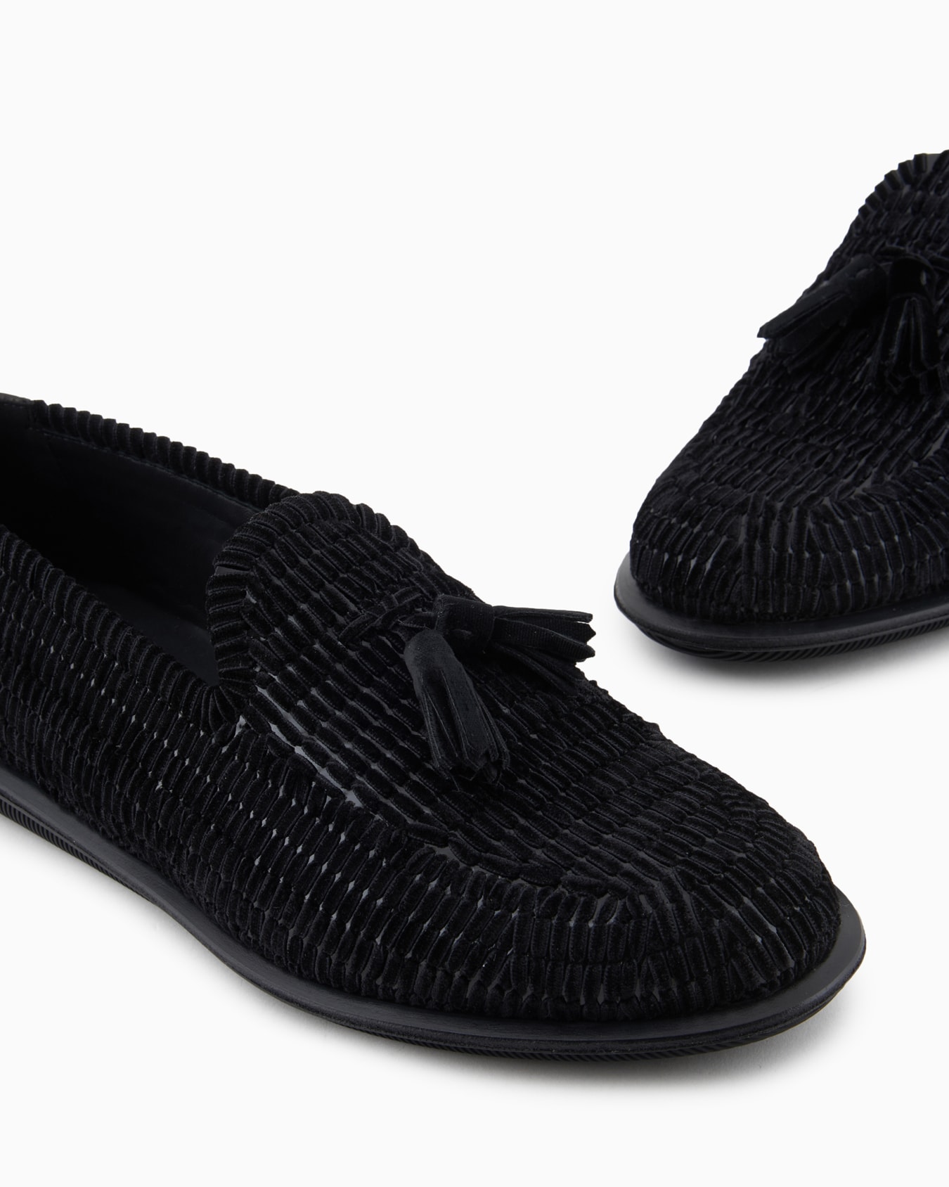 Mocassini in velluto intrecciato con nappine Slide 4