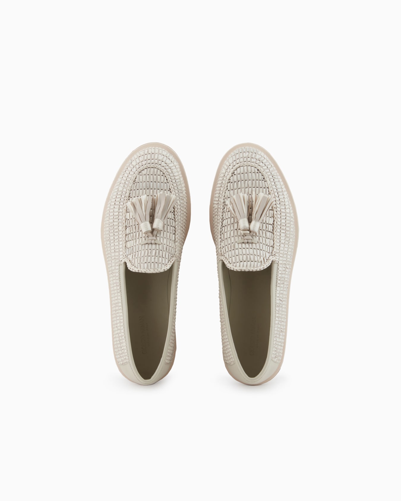 Braided raffia loafers with tassels Slide 2