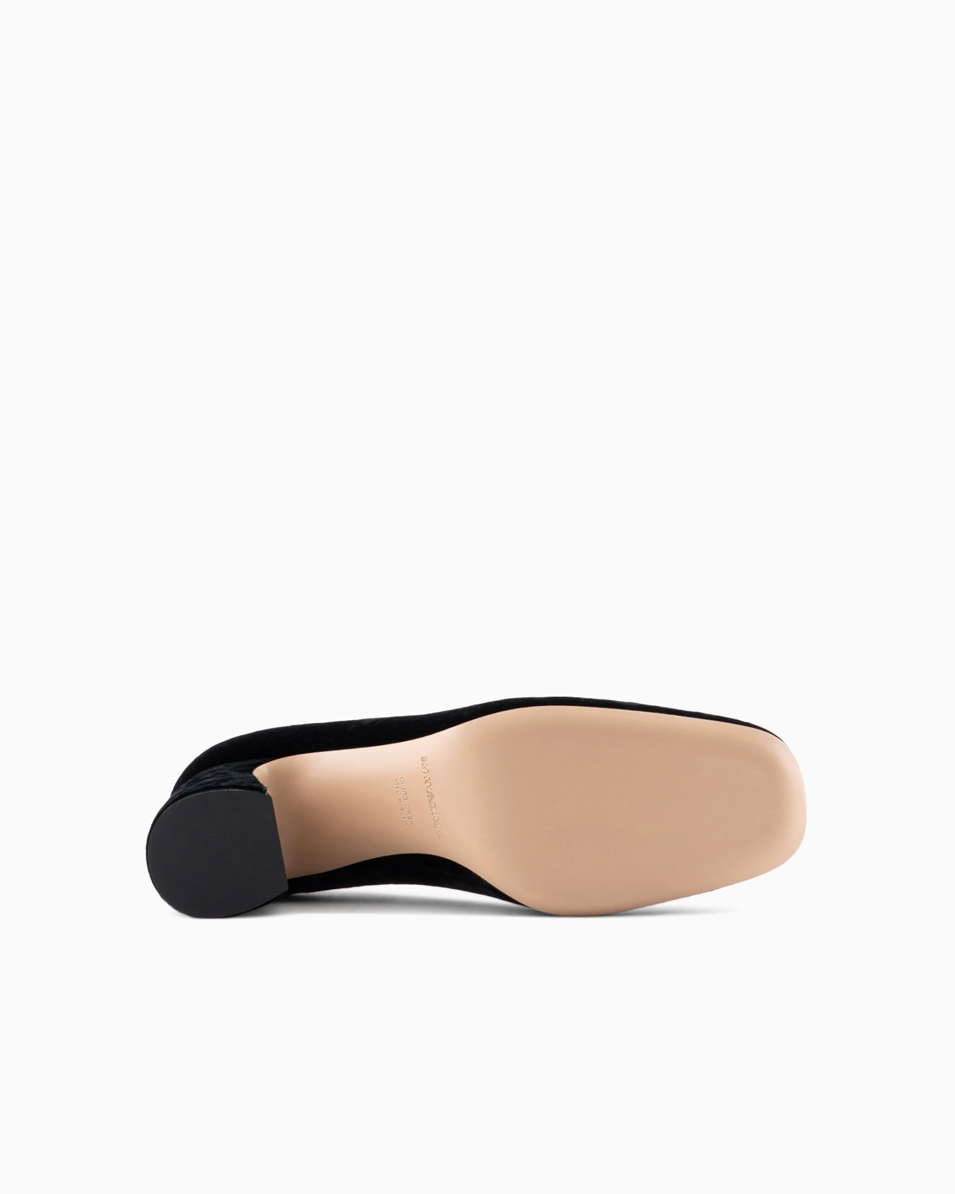 Textured velvet court shoes Slide 5