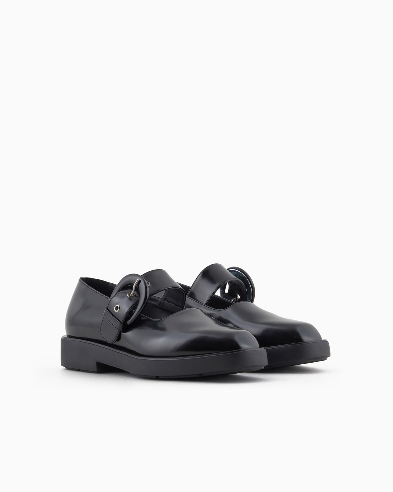 Brushed leather ballerinas with strap Slide 1