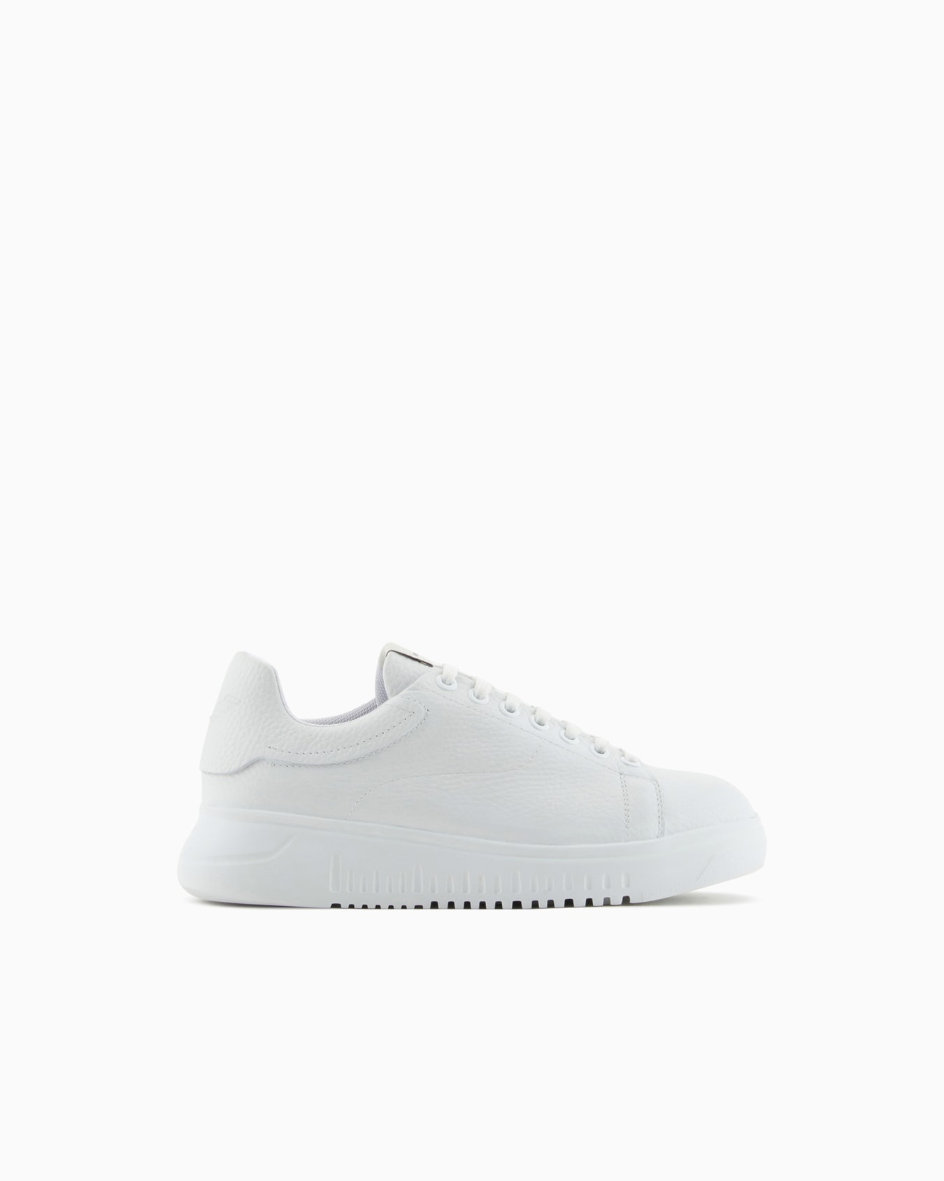 Tumbled leather sneakers Slide 0