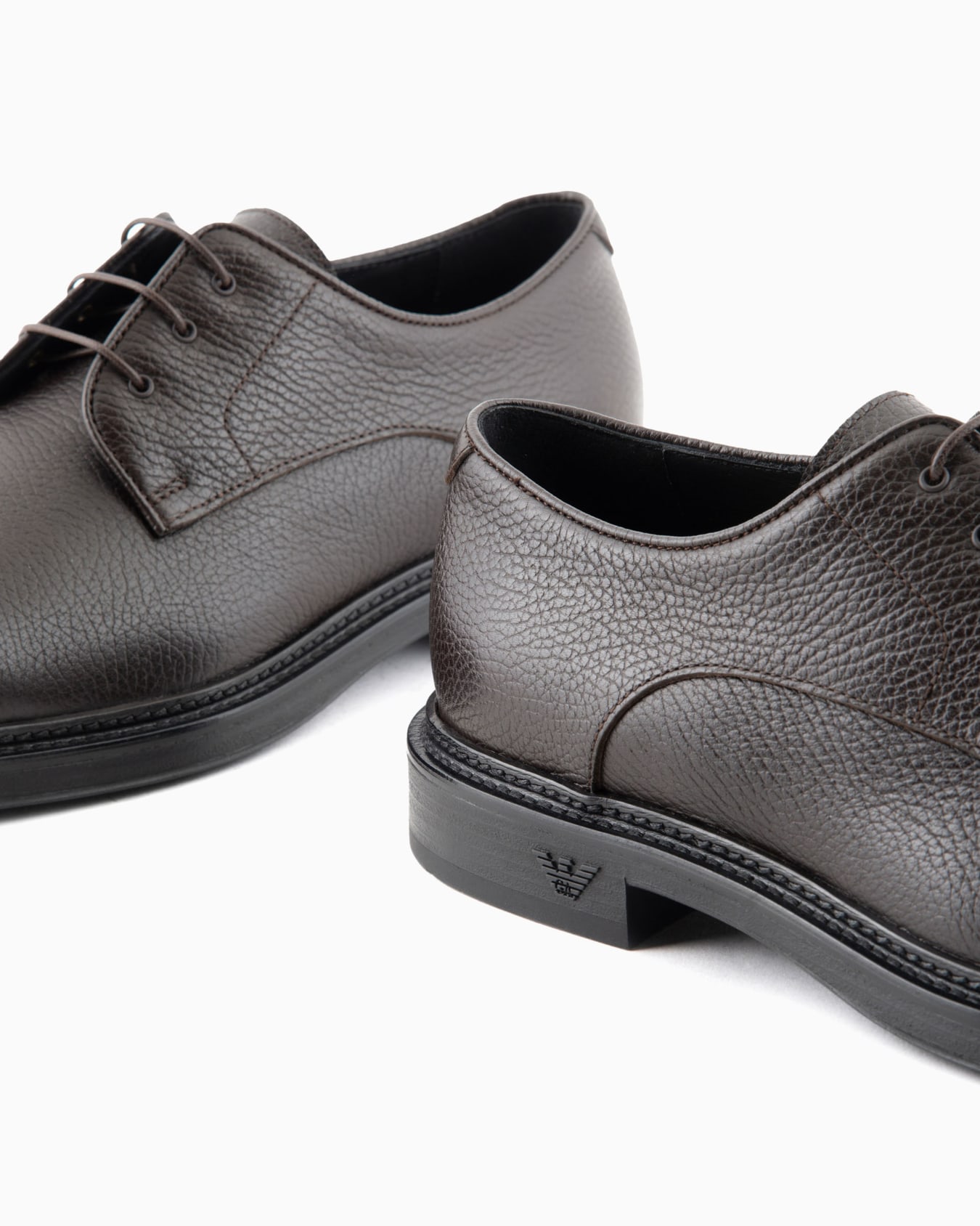 Pebbled leather Derby shoes Slide 4