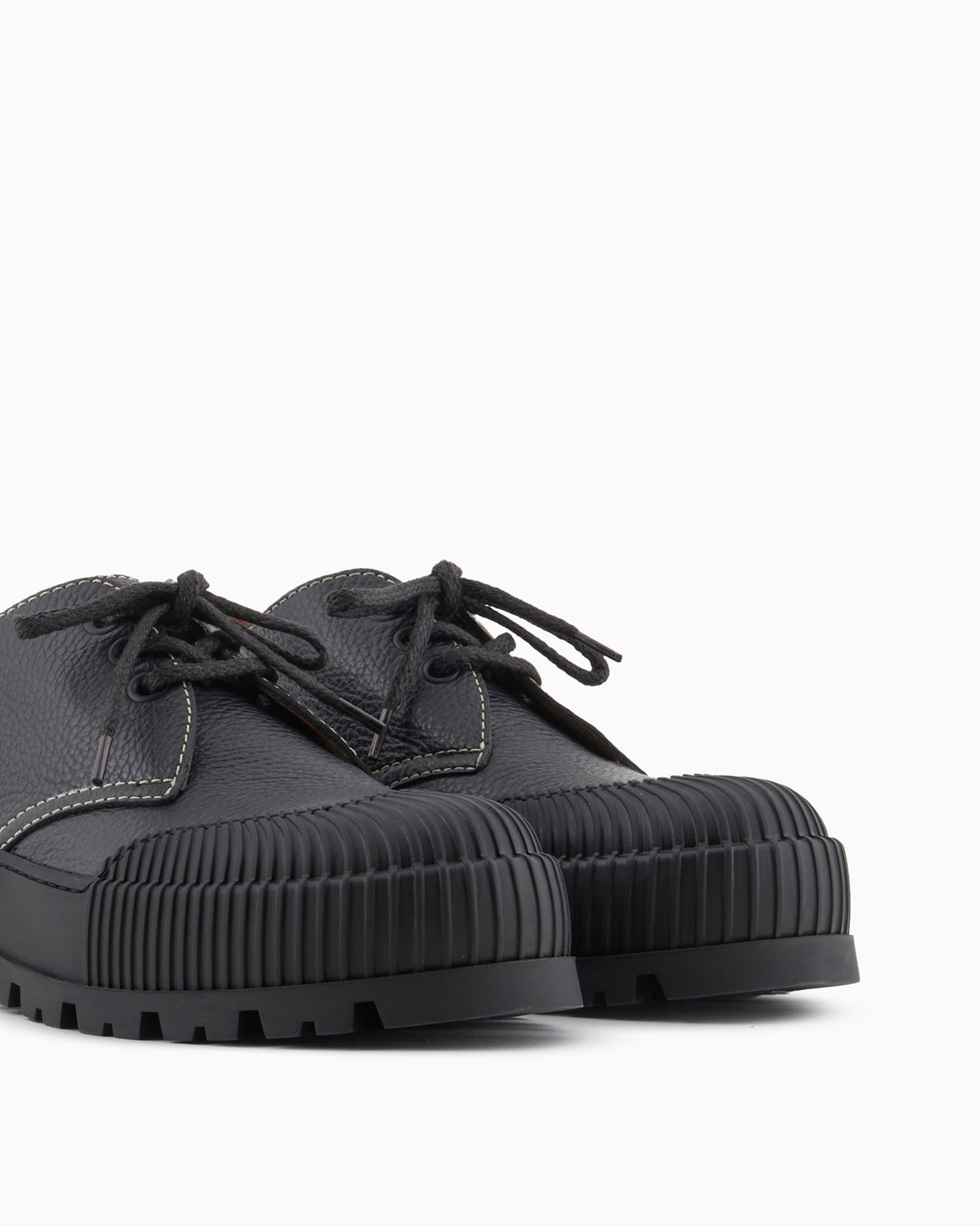 Tumbled-leather Derby shoes with rubber details Slide 4