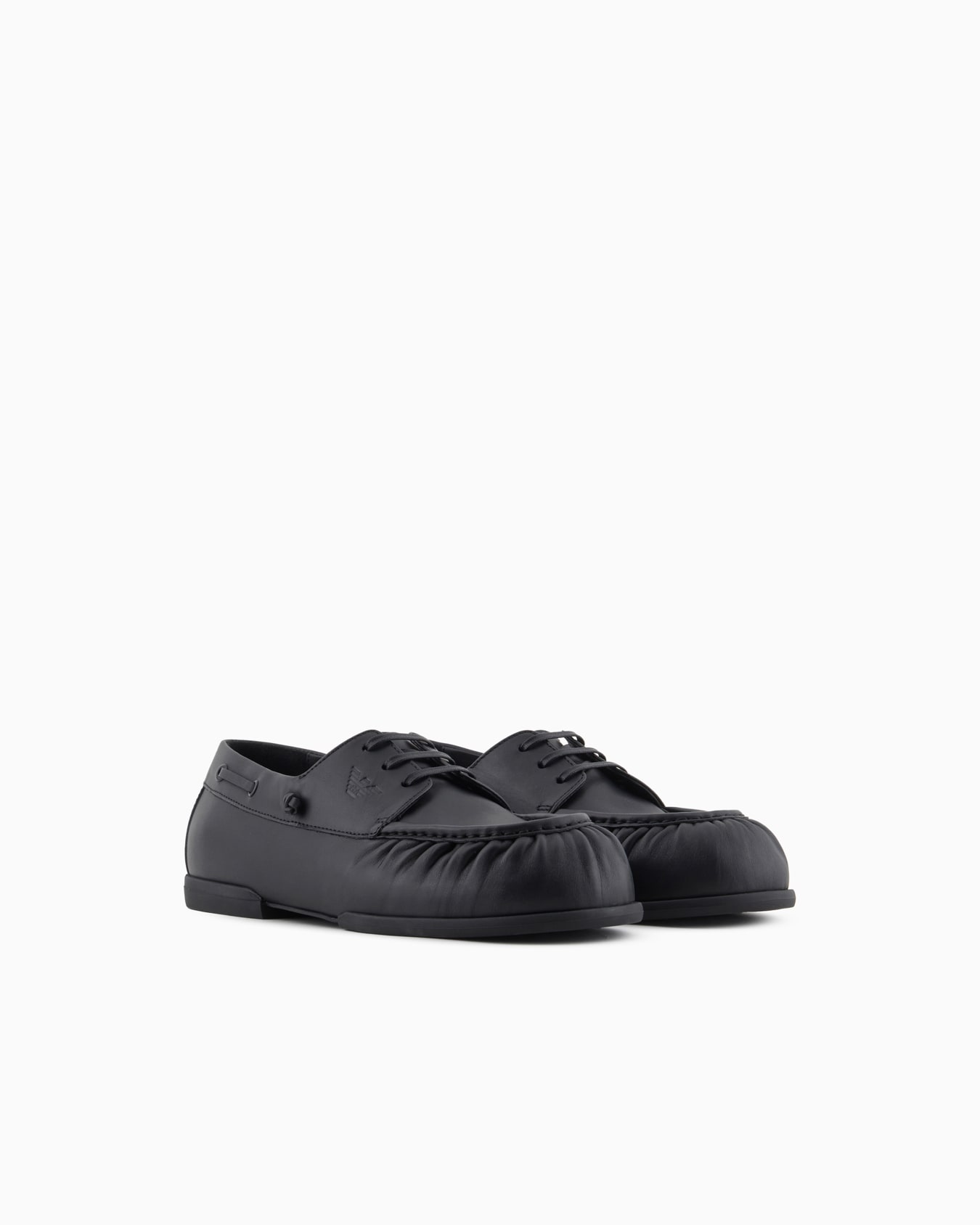 Smooth leather boat shoes Slide 1