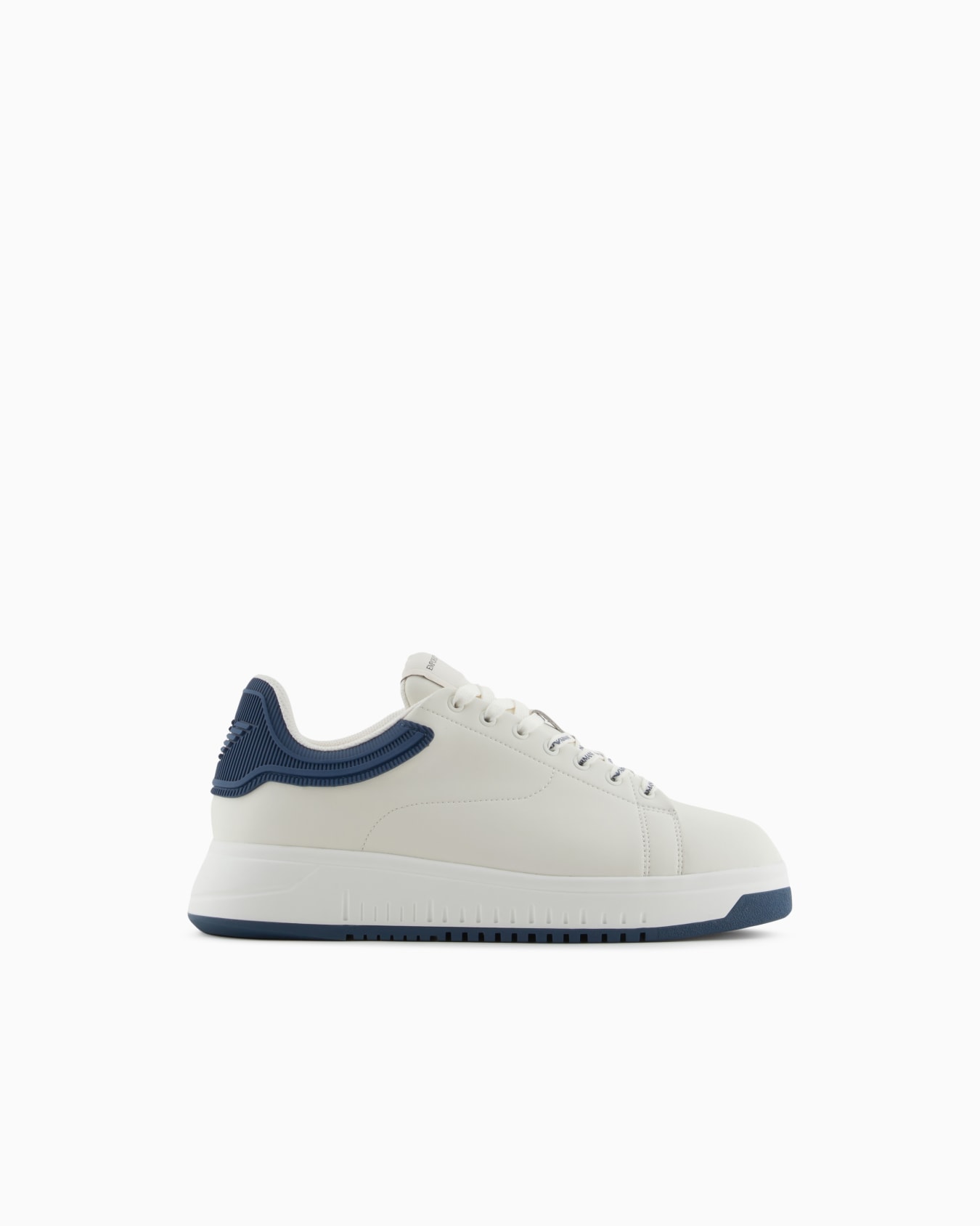 Sneakers in pelle con retro in gomma e suola zigrinata Slide 0