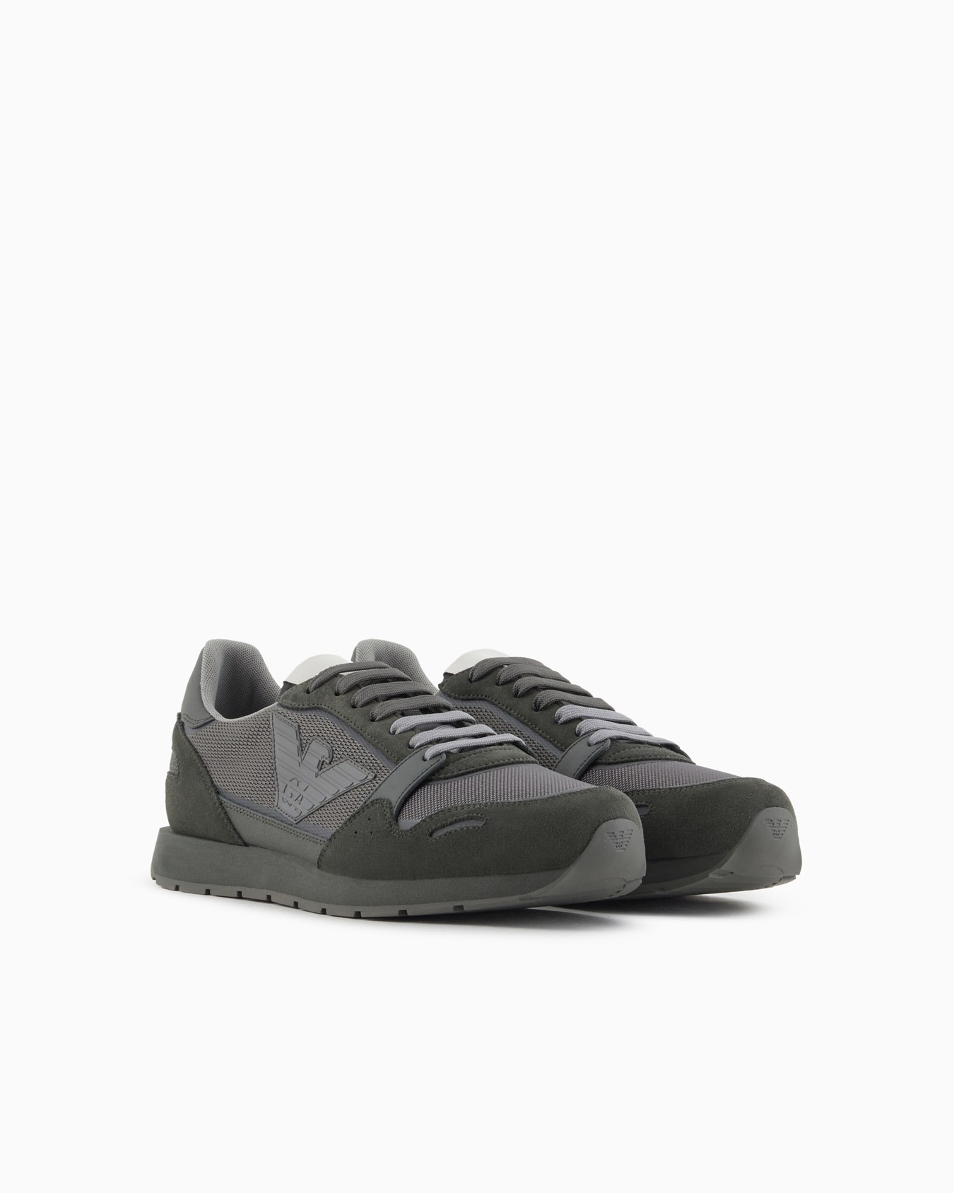 Sneaker aus Mesh mit Veloursleder-Details und Maxi-Adler-Patch Folie 1