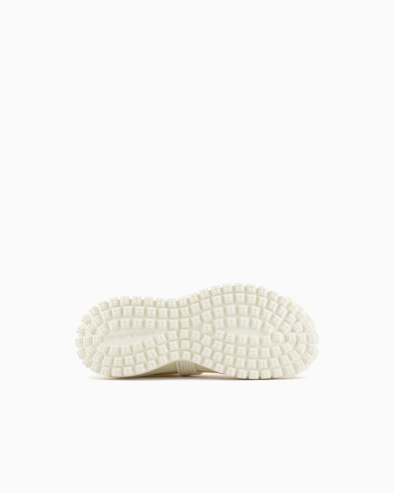Nylon sneakers with scuba details and drawstring Slide 5