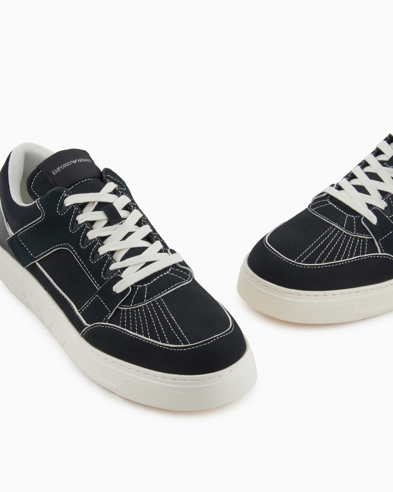 Deportivas de nobuk y vaqueta Diapositiva 4