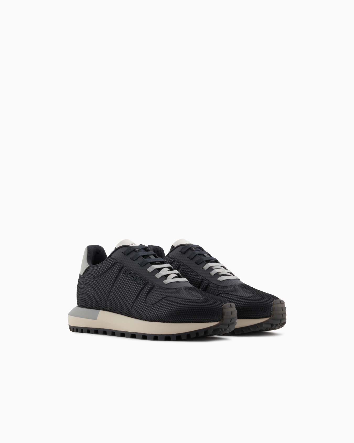 Mesh sneakers Slide 1