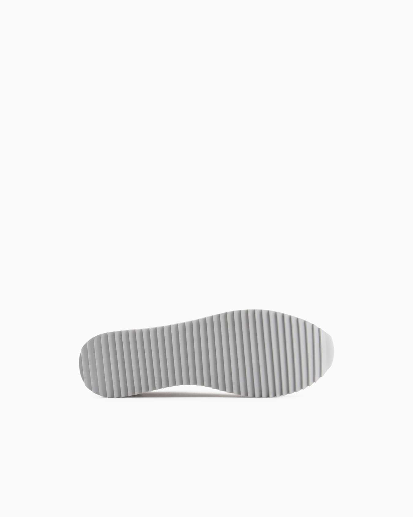 Black and White Laces sneakers Slide 5