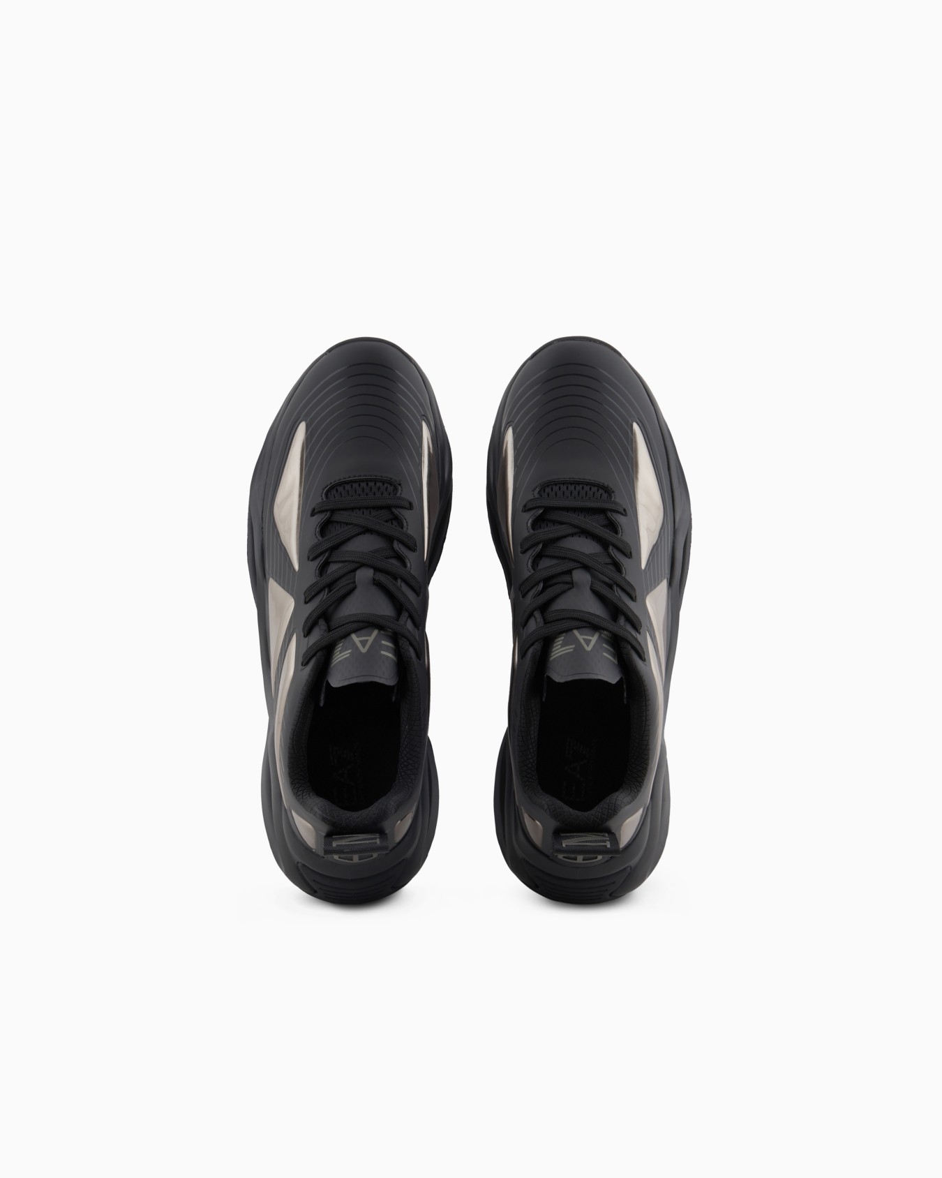 Sneakers Slide 3