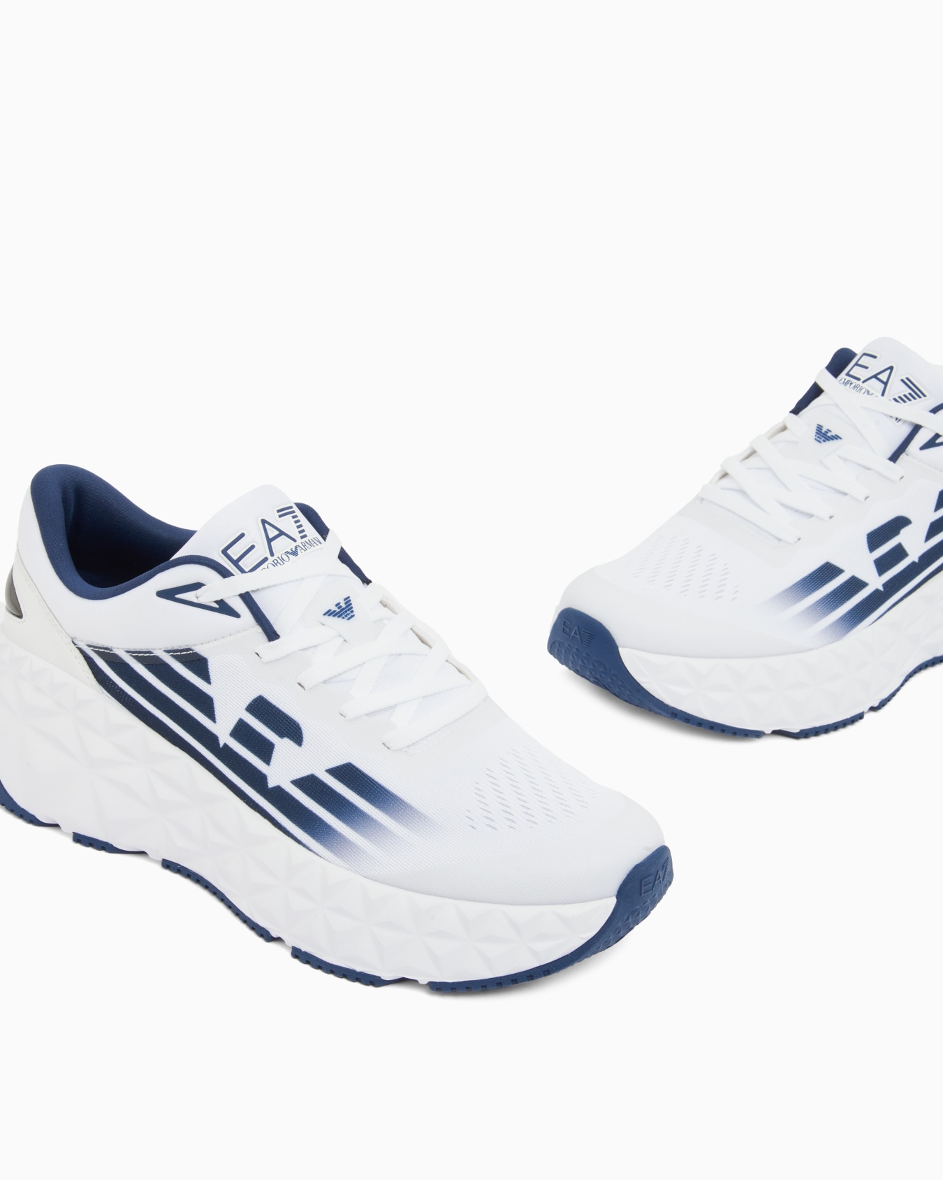 <オンライン限定>Ultimate C2 Kombatスニーカー スライドする 4