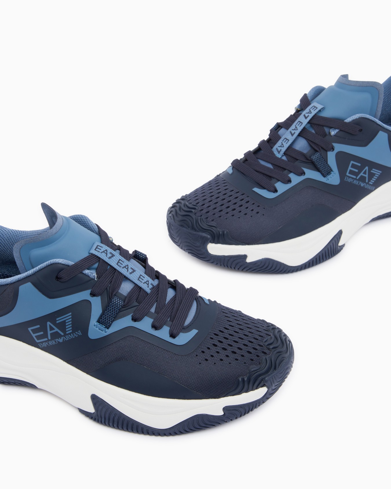 Running sneaker with a breathable mesh upper New Padel Slide 4