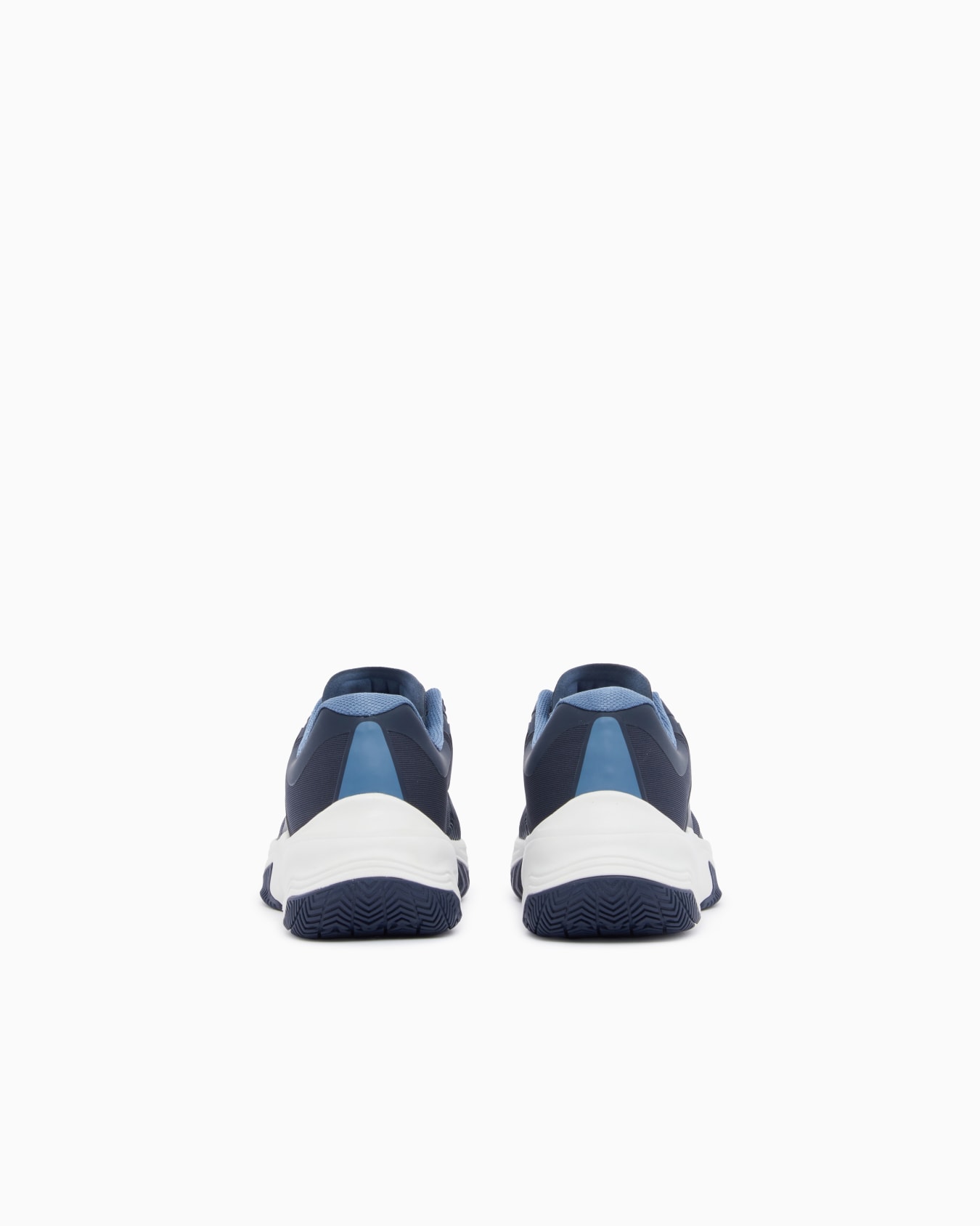 Running sneaker with a breathable mesh upper New Padel Slide 3