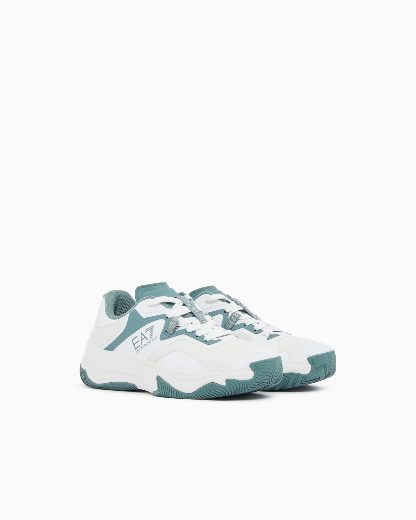 Running sneaker with a breathable mesh upper New Padel Slide 1