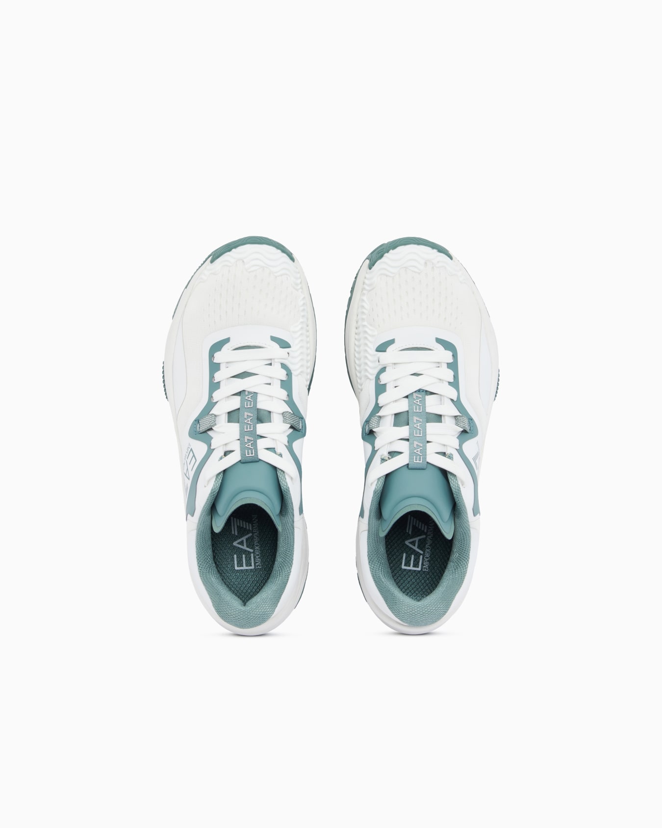 Running sneaker with a breathable mesh upper New Padel Slide 2