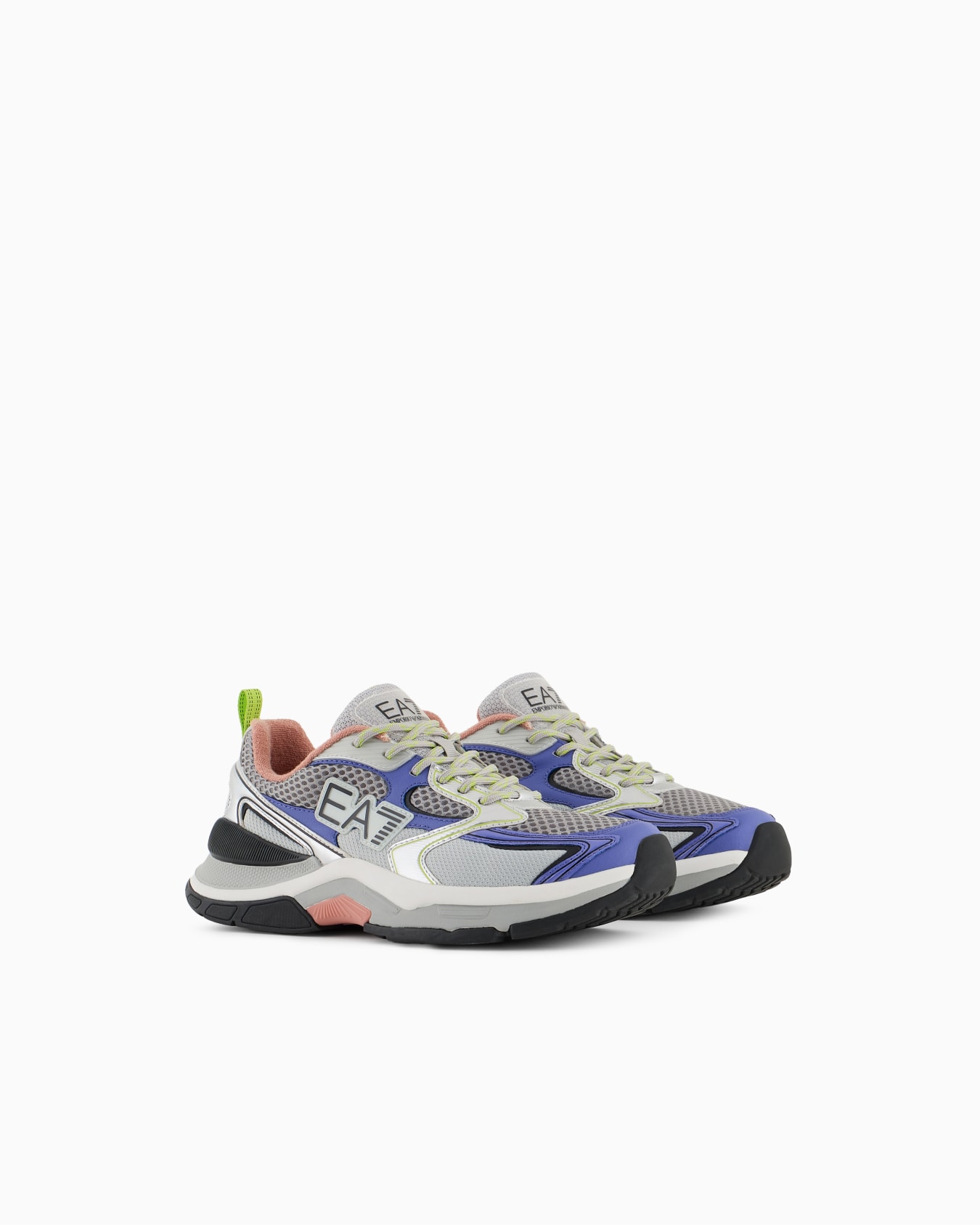 Predator sneakers Slide 1