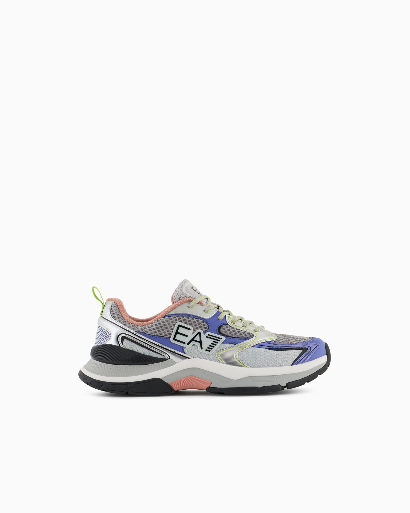 Predator sneakers Slide 0