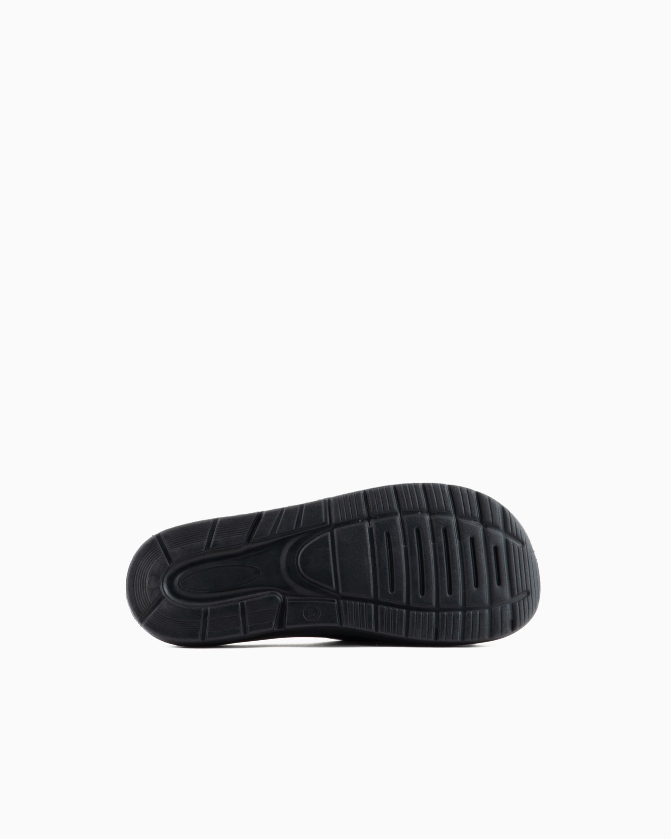 Crusher Distance slides with oversized logo Slide 5